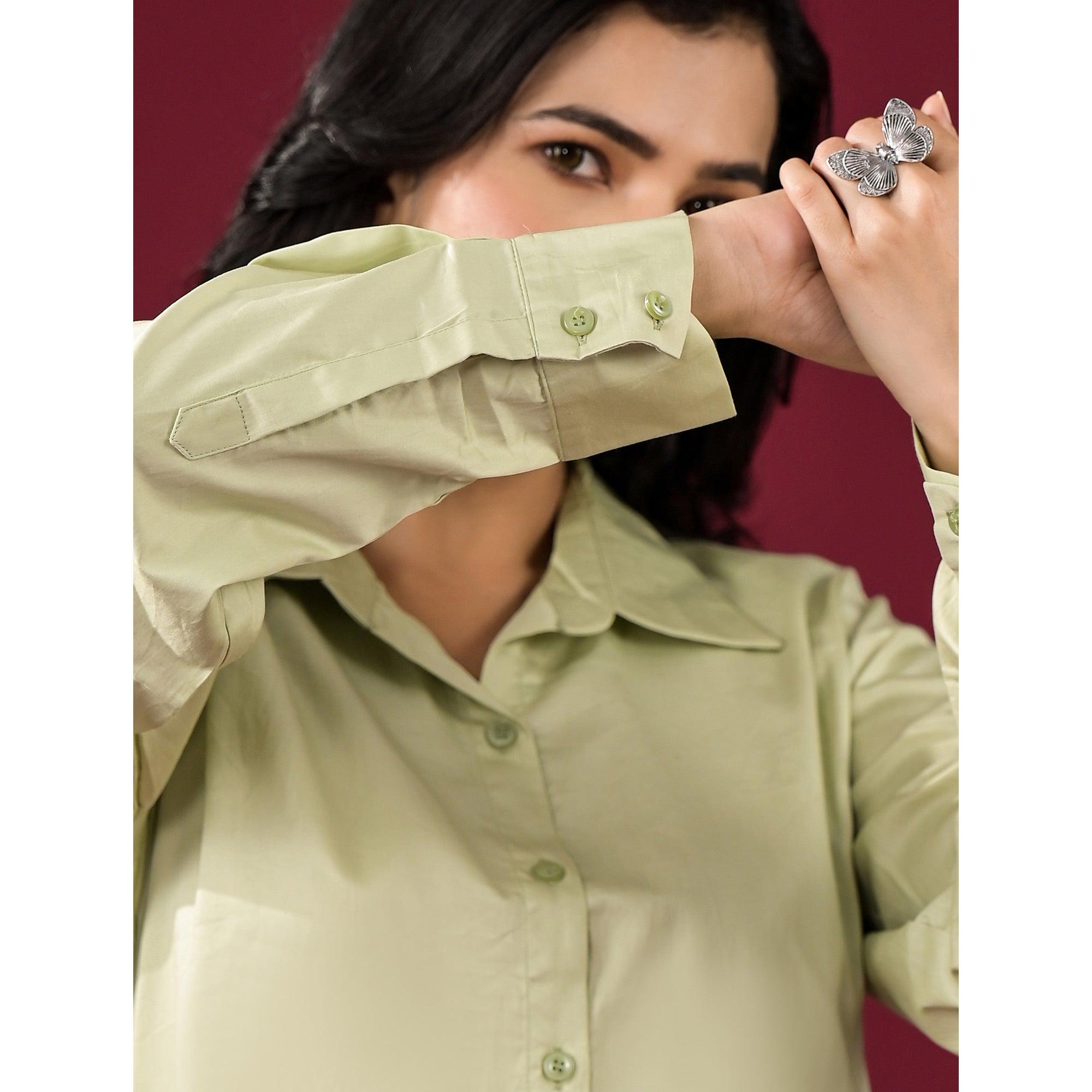 Pista Green Solid Satin High-Low Shirt