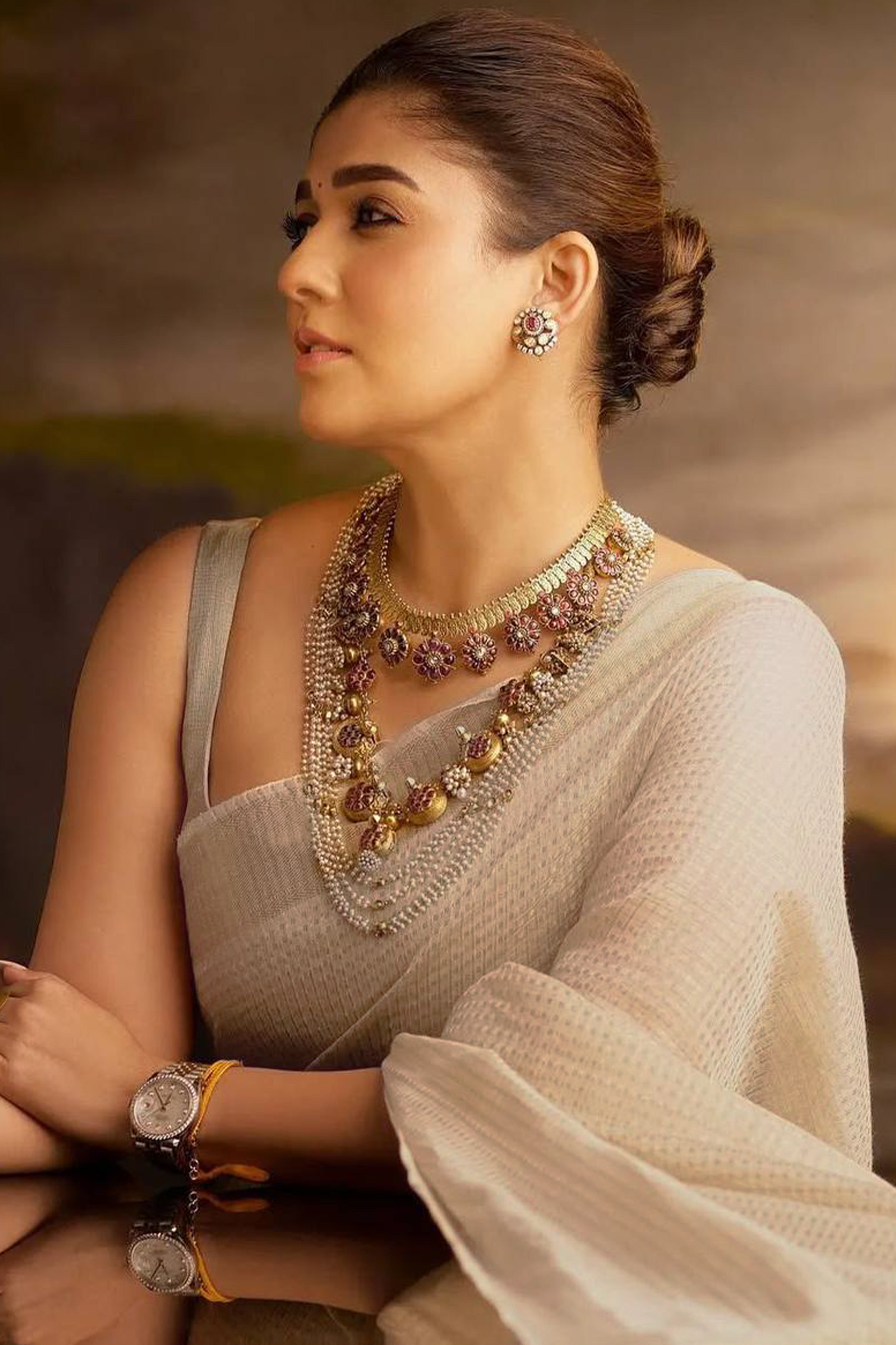 Gold Designer Handloom Tissue Silk Saree Adorned with Banarasi-Style Detailing