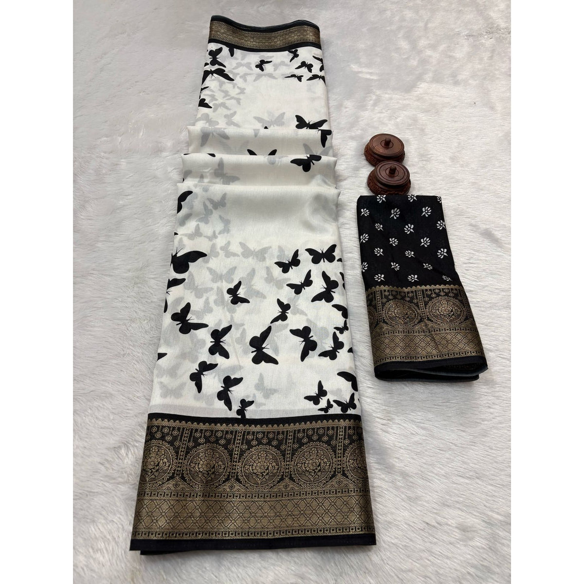 Elegant White Printed Dola Silk Saree Accented With A Floral Woven Border - Image 2
