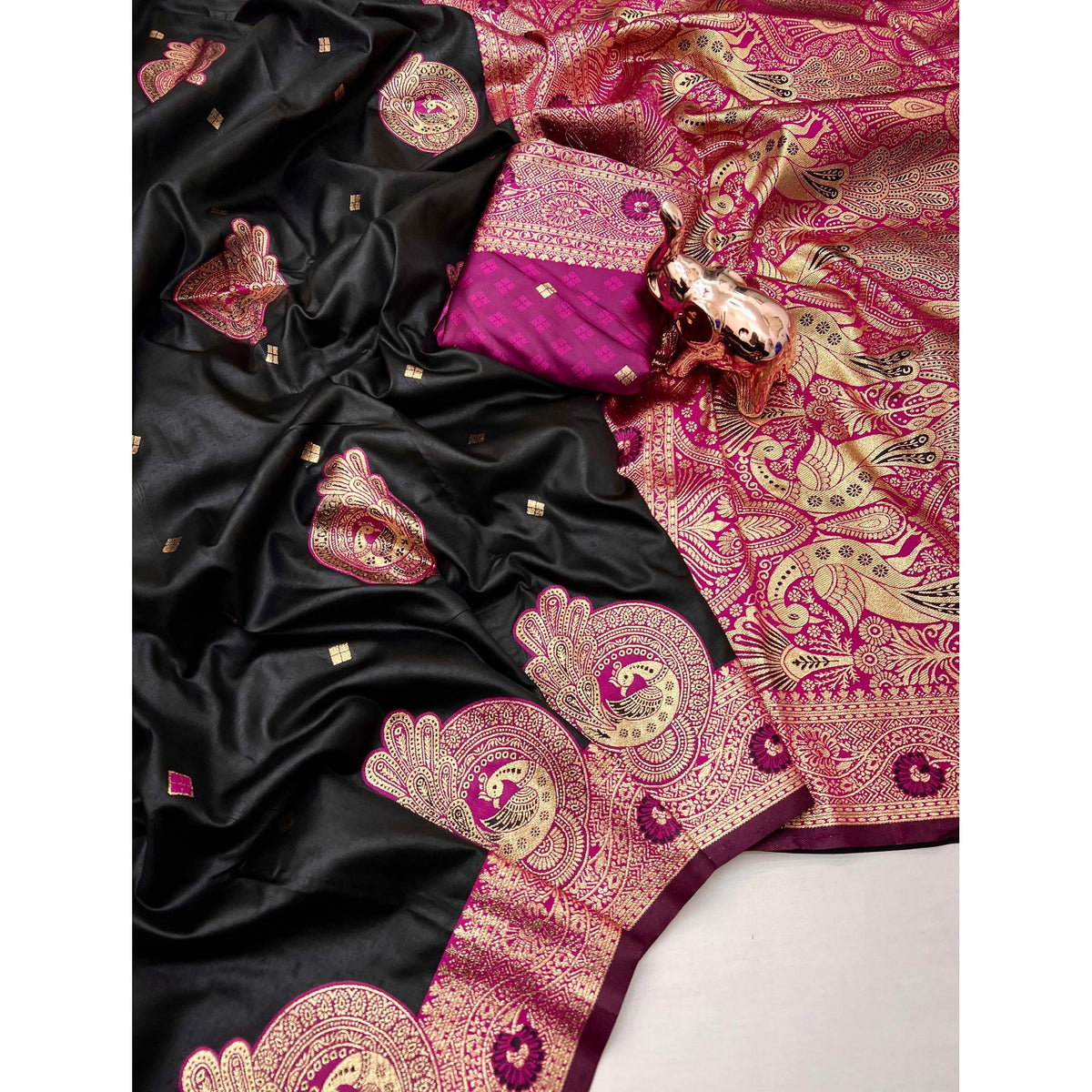 Black Luxury Banarasi Silk Saree with Authentic Zari Weaving for Festive Occasions - Image 2