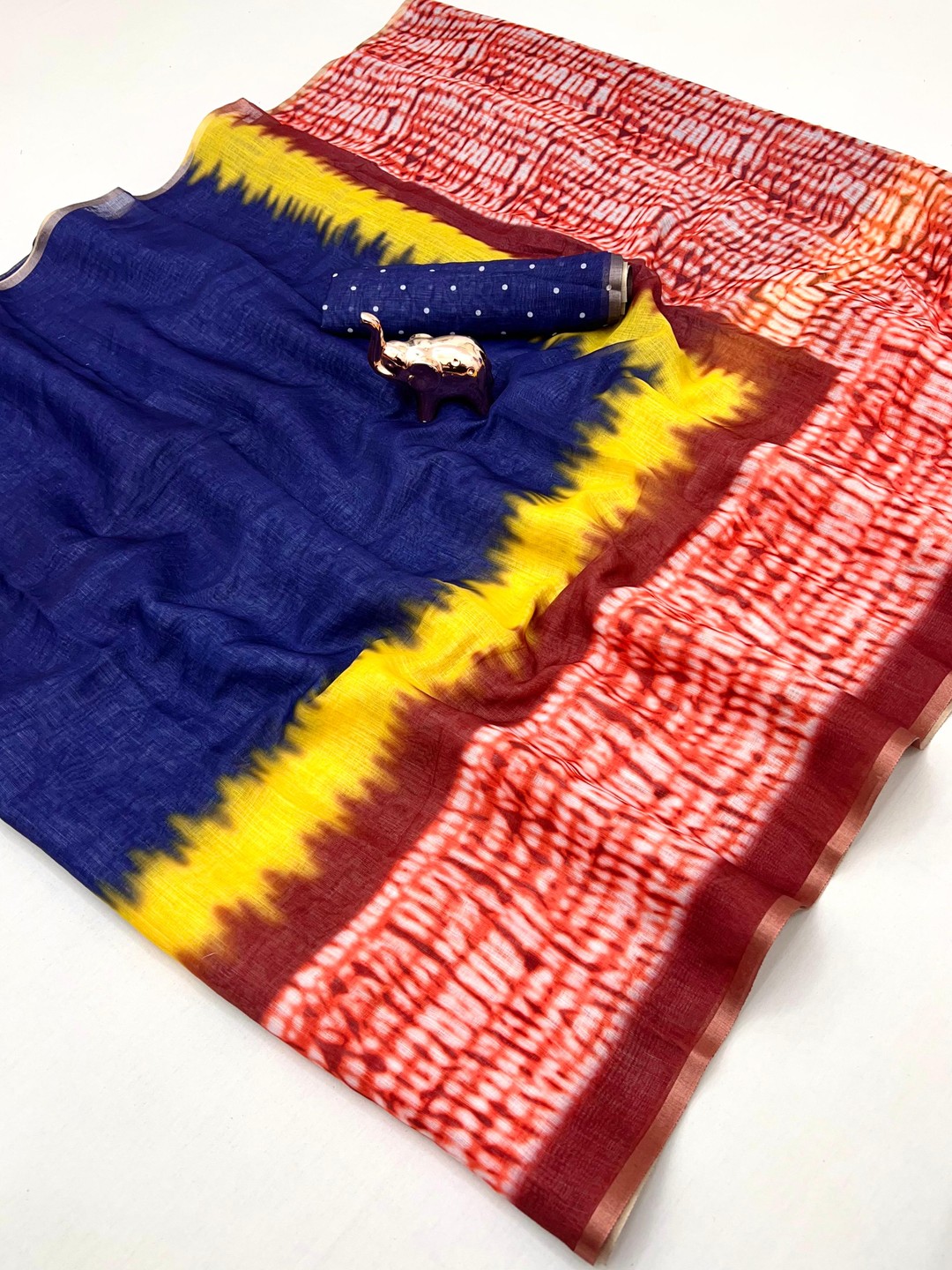 Elegant Navy Blue Linen Saree with Tie-Dye Accent - Image 2