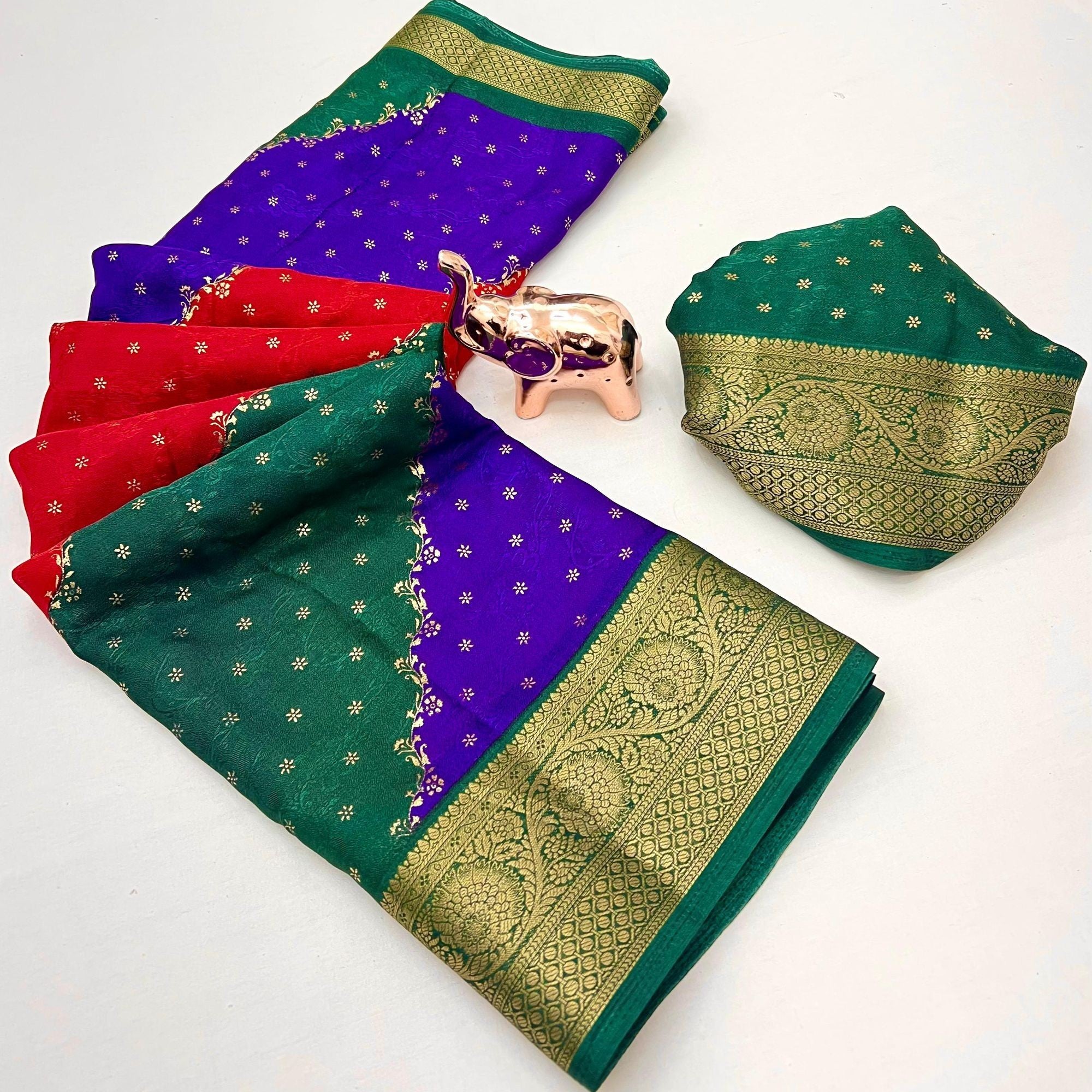 Graceful Multicolor Georgette Saree Accented with Zari Woven Border - Image 2