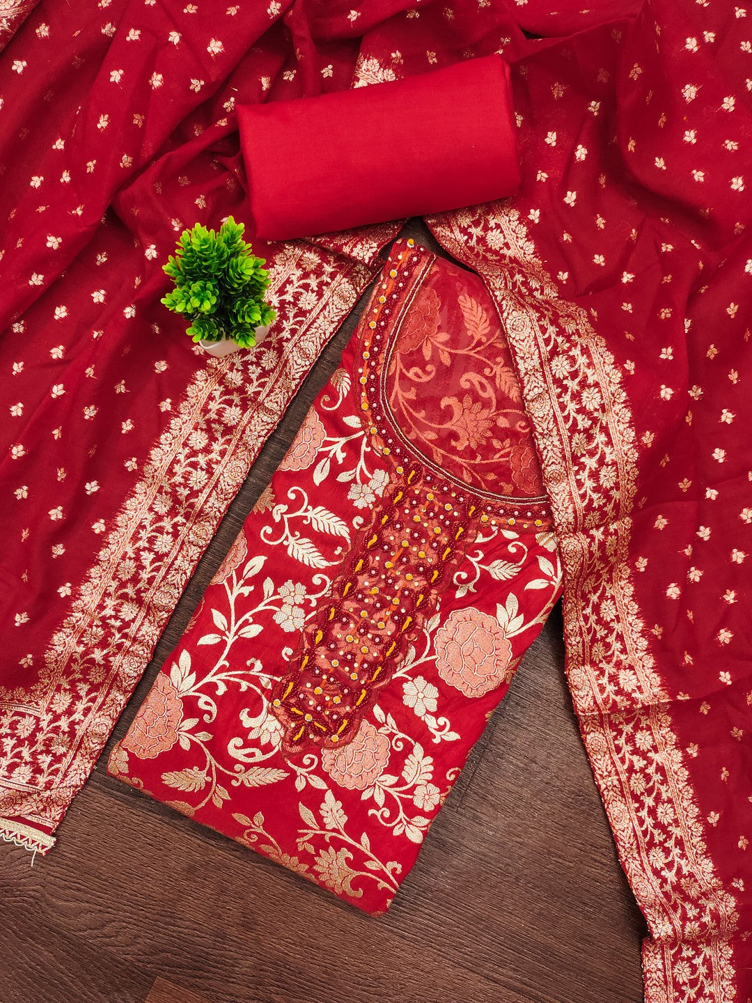 Charming Red Floral Weaving Jacquard Dress Material Showcasing Refined Moti Handwork - Image 2