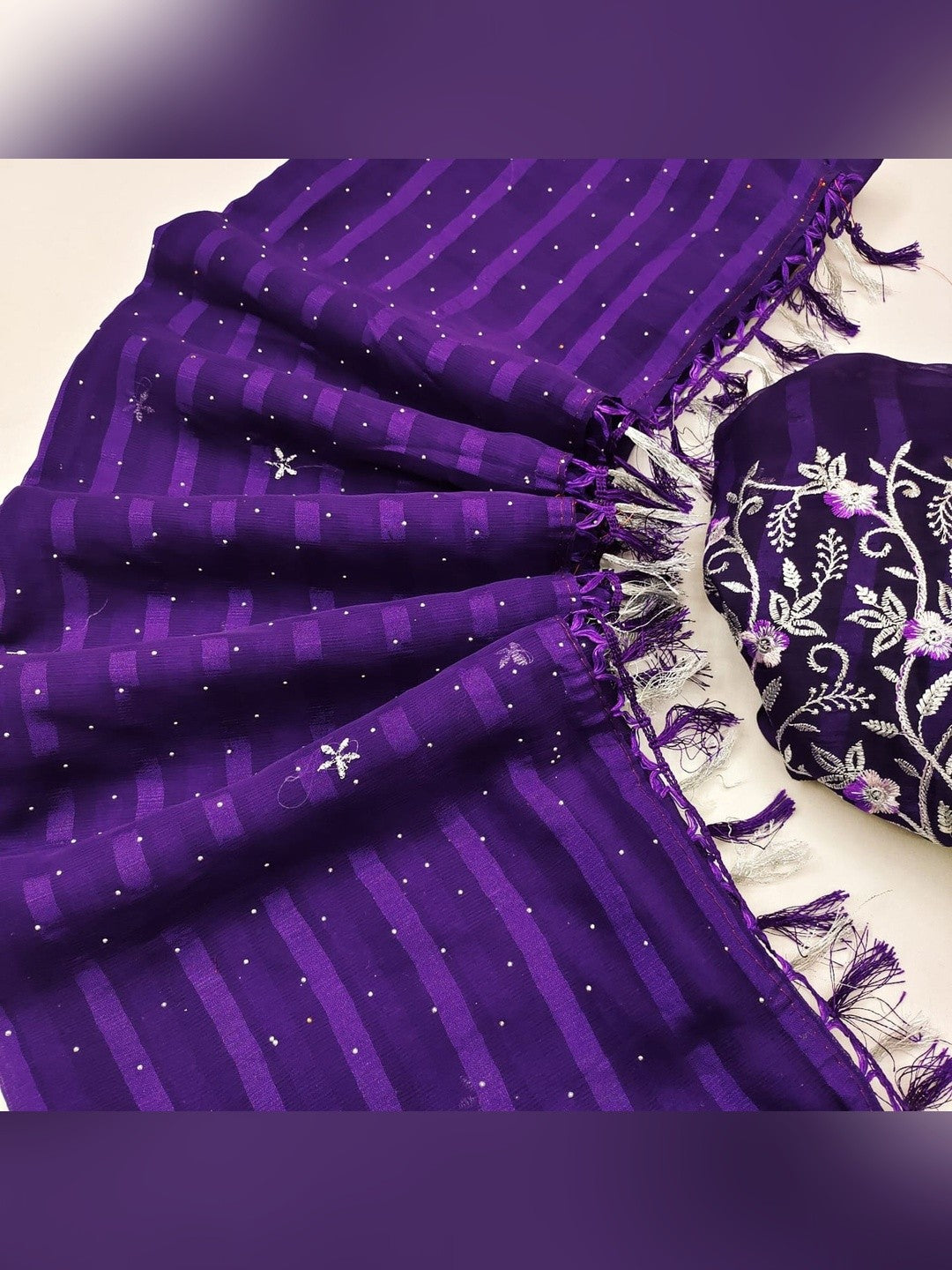 Graceful Purple Floral Embroidery & Swarovski Work Chiffon Saree With Luxurious Tassel Pallu - Image 5