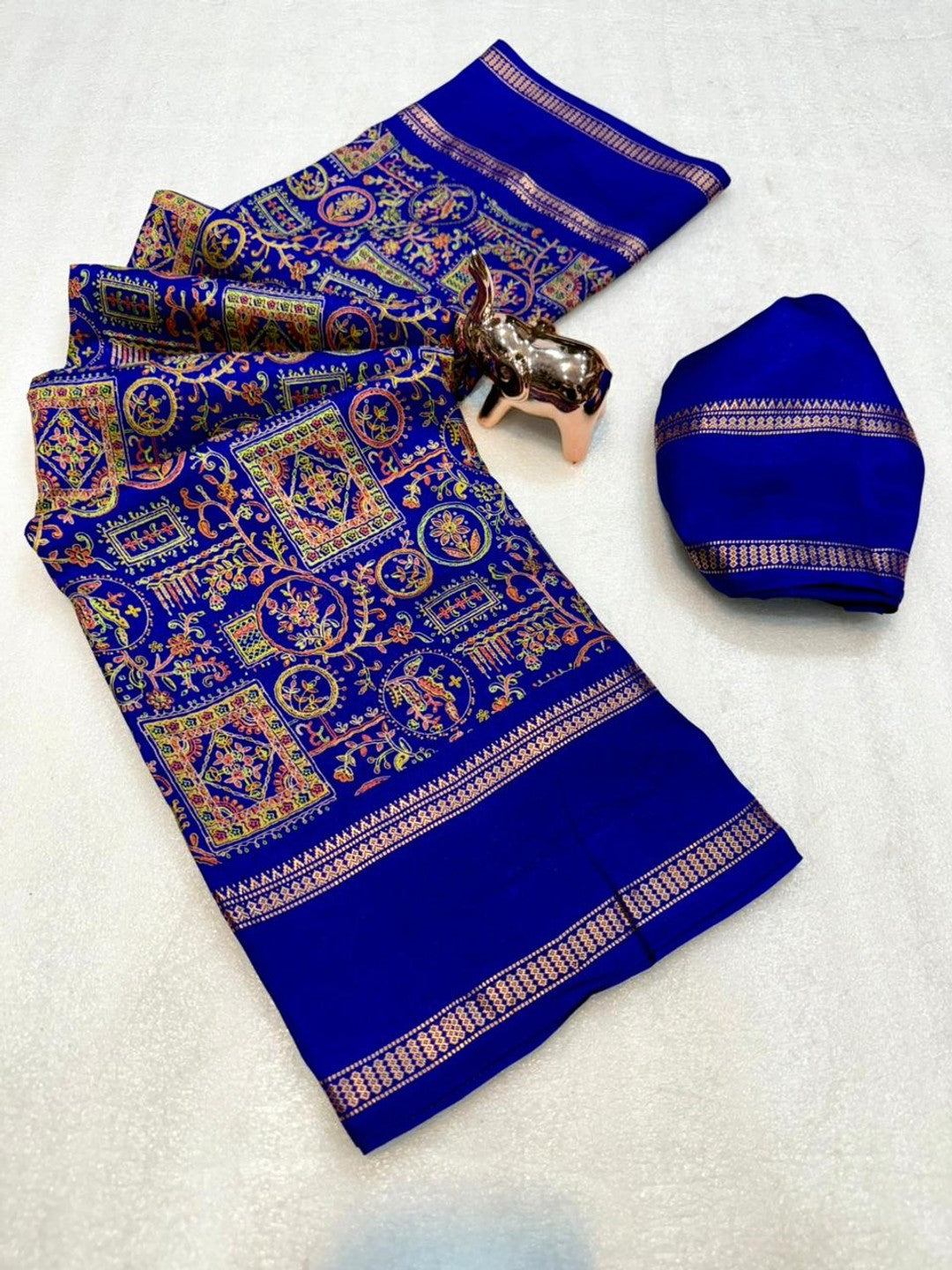 Elegant Blue Tussar Silk Saree Featuring Traditional Zari Detailing - Image 2