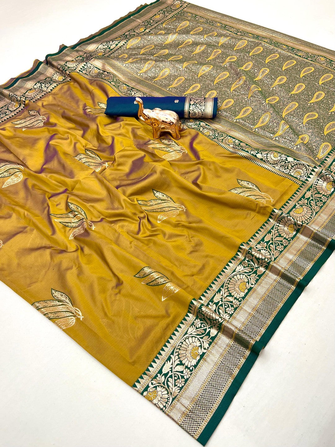 Gold Authentic Banarasi Silk Saree with Fine Floral Zari Work for Festive Wear - Image 2