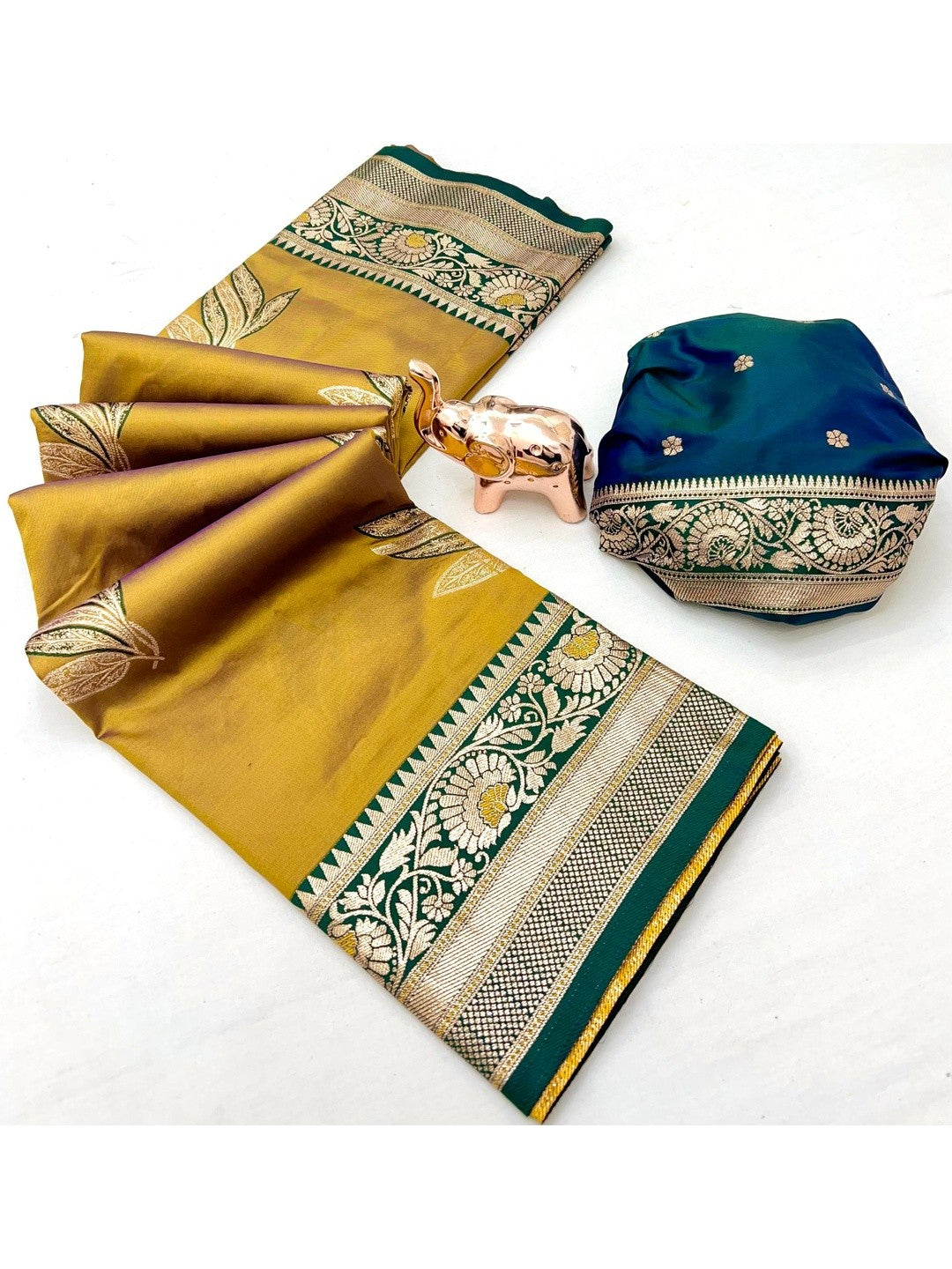 Gold Authentic Banarasi Silk Saree with Fine Floral Zari Work for Festive Wear - Image 3