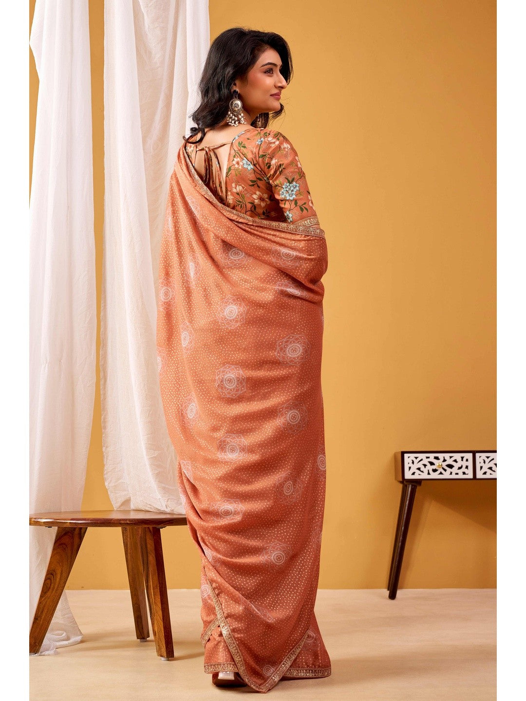 Sophisticated Dusty Peach Bandhani Foil Printed Chiffon Saree With Luxe Sequins Embroidered Border - Image 3