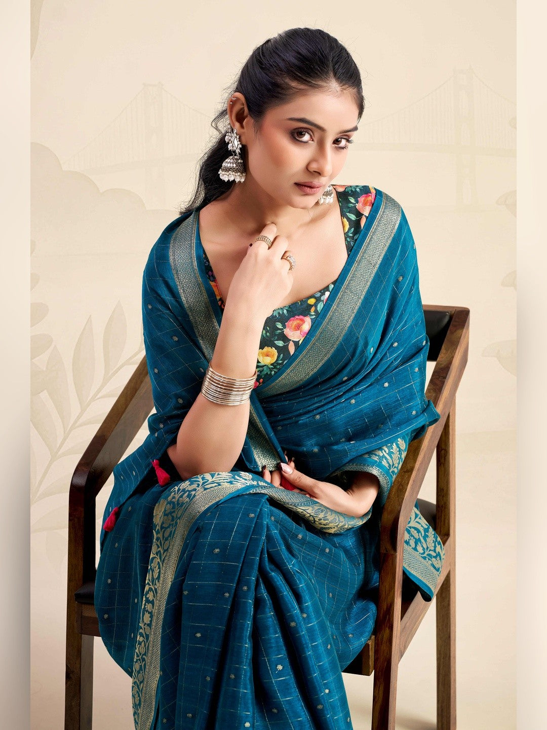 Refreshing Morpich Blue Floral Weaving Chinon Jacquard Saree With Artful Tassel Pallu Accent - Image 6