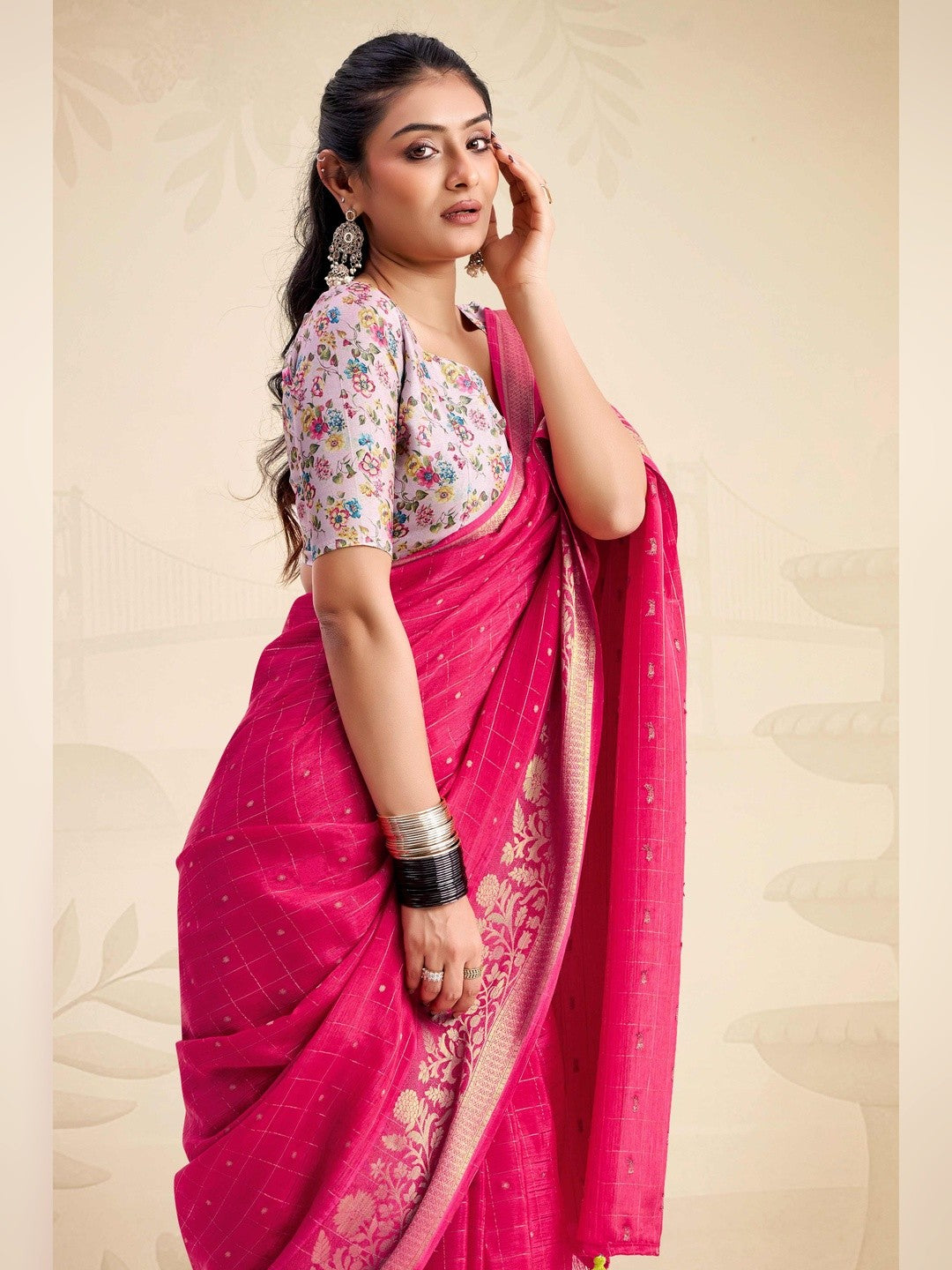 Refreshing Rani Pink Floral Weaving Chinon Jacquard Saree With Artful Tassel Pallu Accent - Image 4