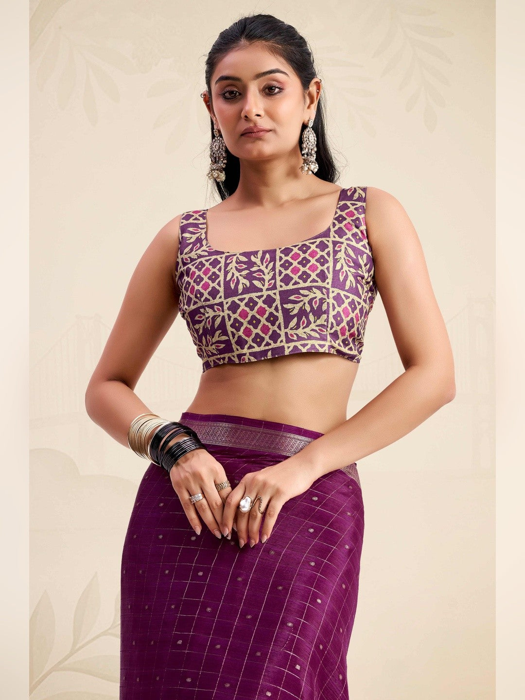 Refreshing Wine Floral Weaving Chinon Jacquard Saree With Artful Tassel Pallu Accent - Image 4