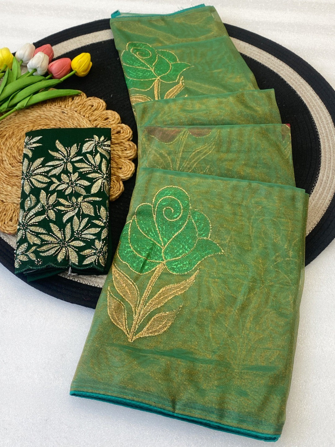 Elegant Green Twill Net Saree Adorned With Floral Foil Printed Work For A Subtle Festive Look - Image 4