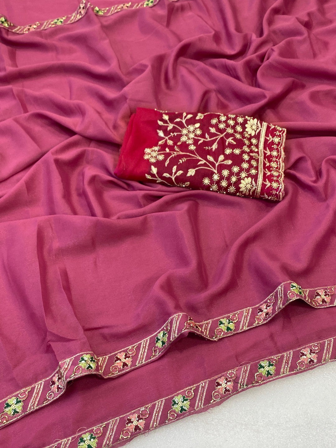 Timeless Pink Solid Georgette Saree Finished With Graceful Floral Hand Embroidered Lace Border - Image 2