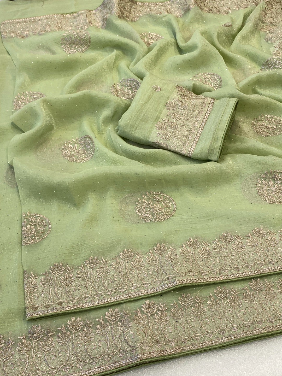 Elegant Green Crunchy Saree Adorned With Floral Embroidery & Shimmering Swarovski Work - Image 4