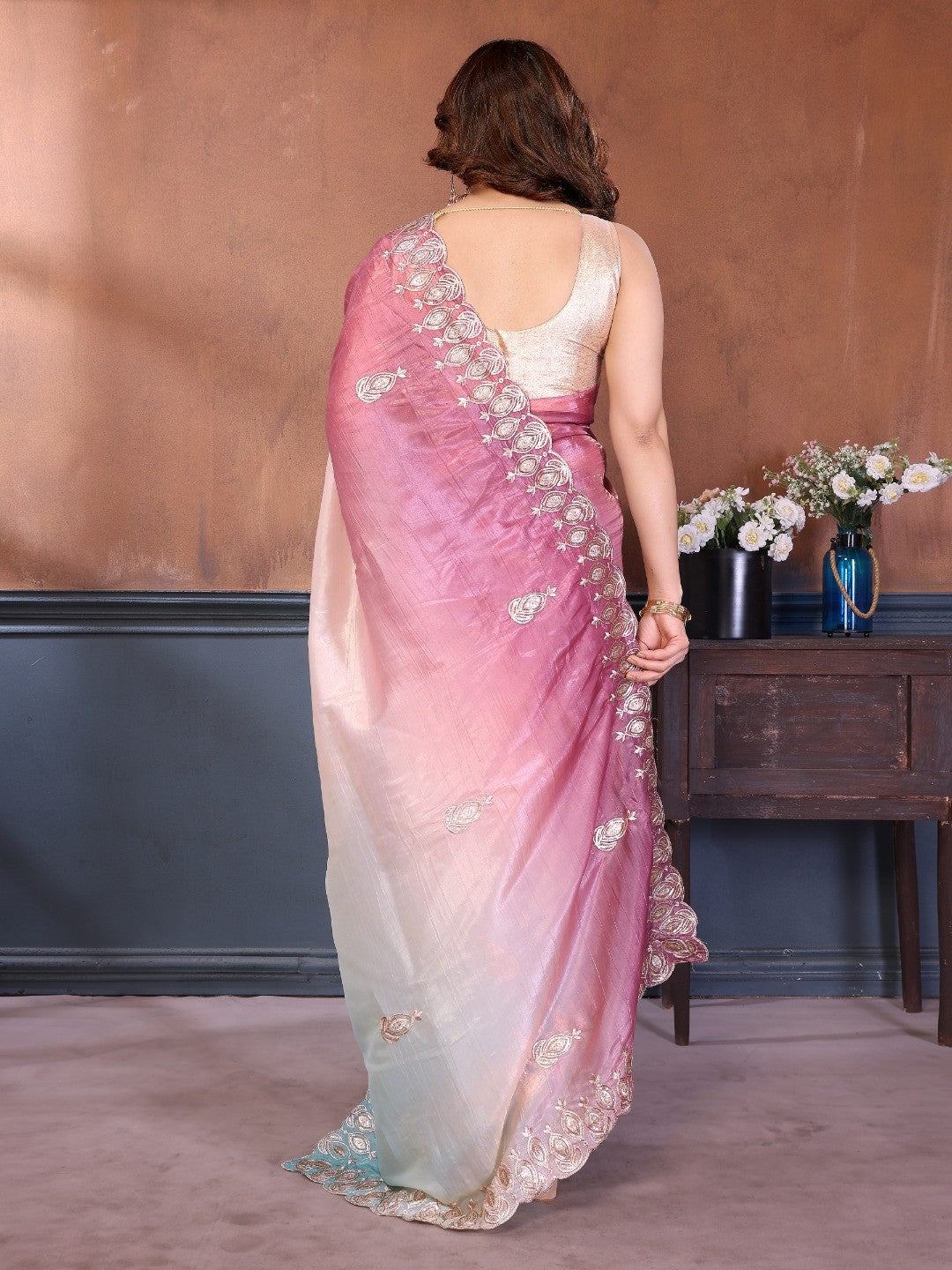 Graceful Rama Green Silk Blend Saree with Heavy Embroidered Detailing - Image 6
