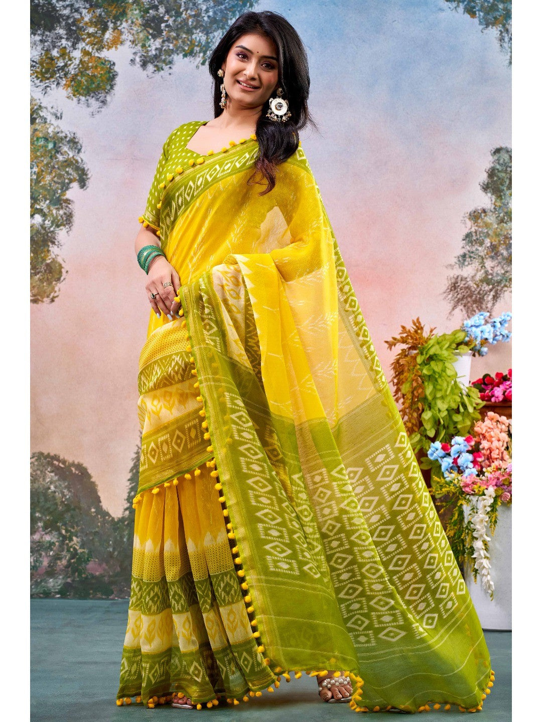 Yellow Printed Cotton Blend Saree With Pumpum Lace - Image 5