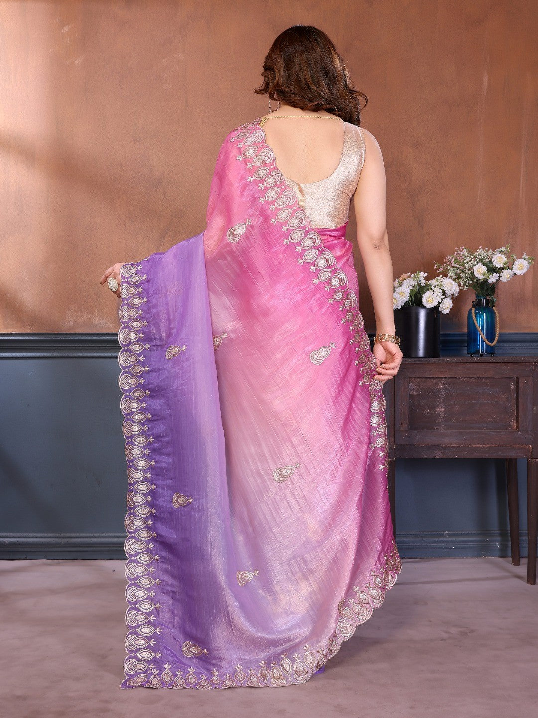 Graceful Pink & Lavender Silk Blend Saree with Heavy Embroidered Detailing - Image 5