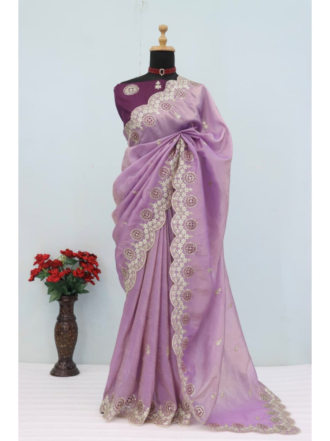 Lavender Charm Crunchy Saree with Premium Embroidered Border - Image 6
