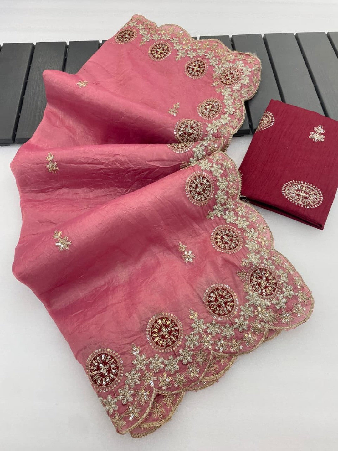 Pink Charm Crunchy Saree with Premium Embroidered Border - Image 4