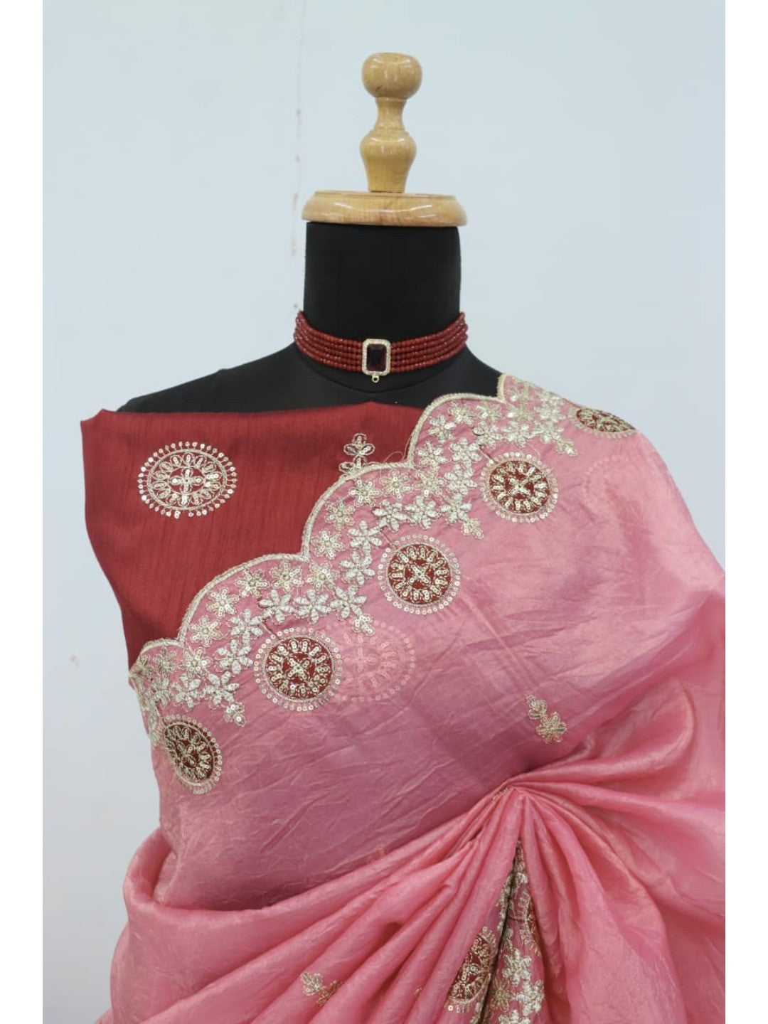 Pink Charm Crunchy Saree with Premium Embroidered Border - Image 6