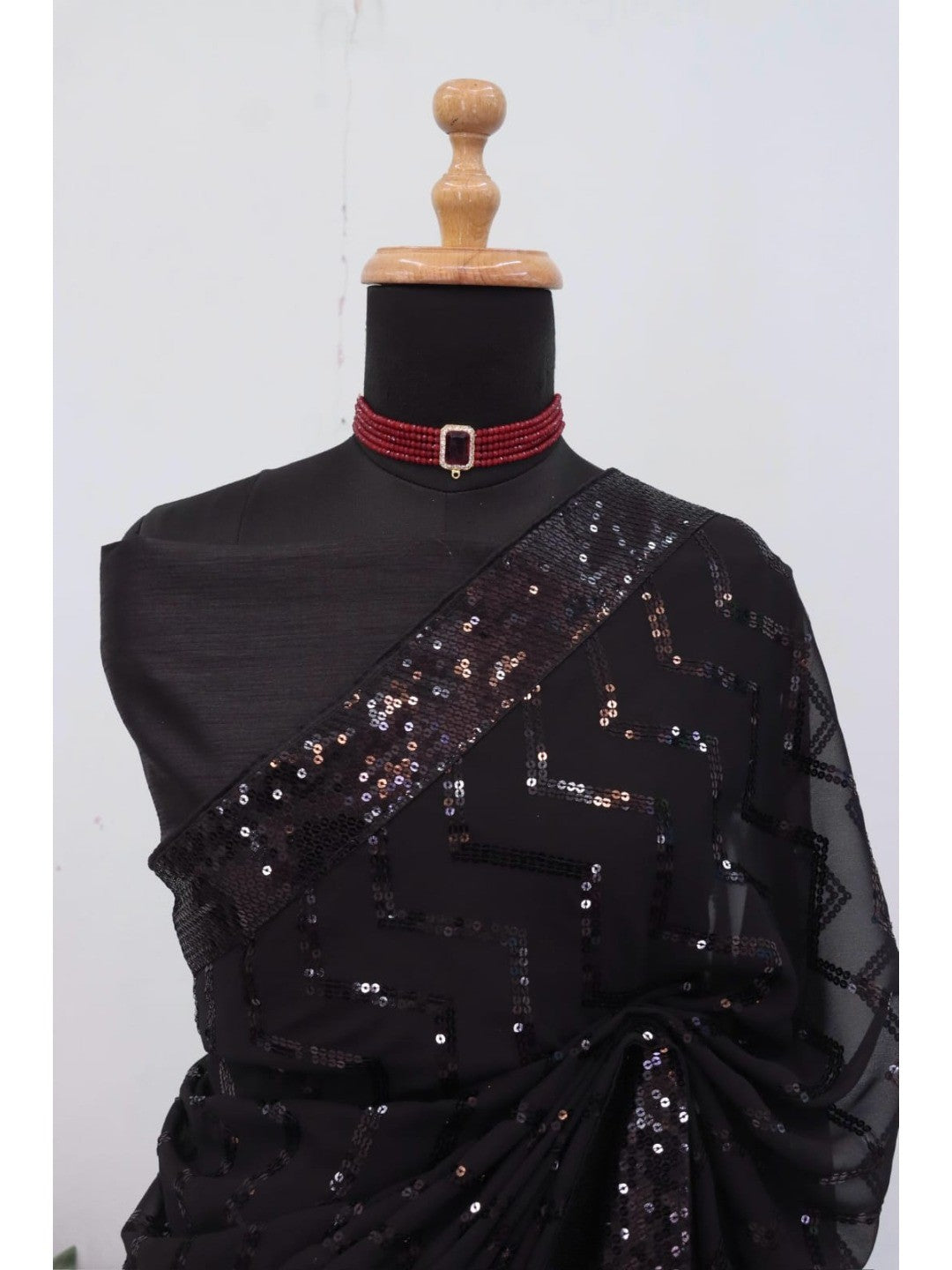 Elegant Black Georgette Silk Saree with Sequin Embellishments - Image 7