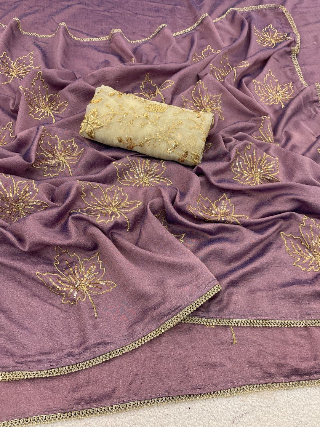 Glamorous Mauve Sequin Embellished Saree in Premium Vichitra Silk - Image 5