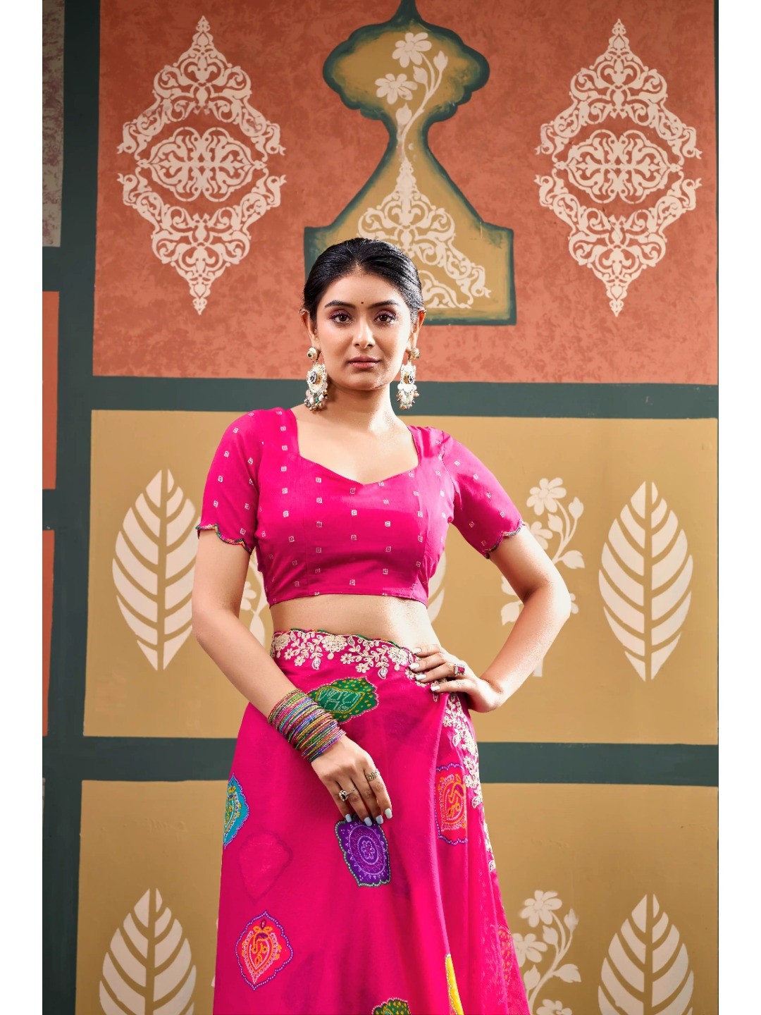 Elegant Pink Bandhani Printed Chiffon Saree with Embroidery Work - Image 2