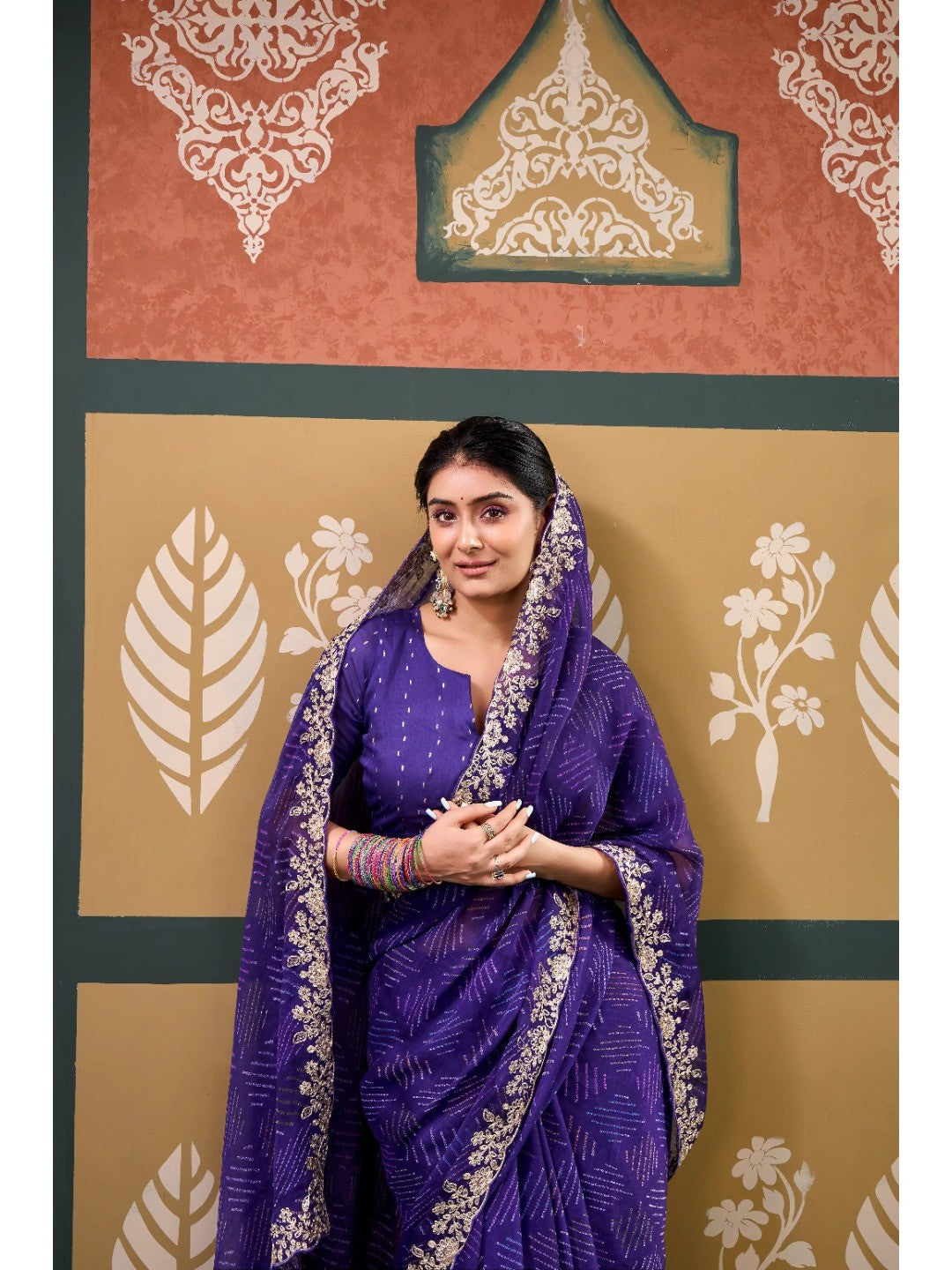 Elegant Purple Bandhani Printed Chiffon Saree with Embroidery Work - Image 2