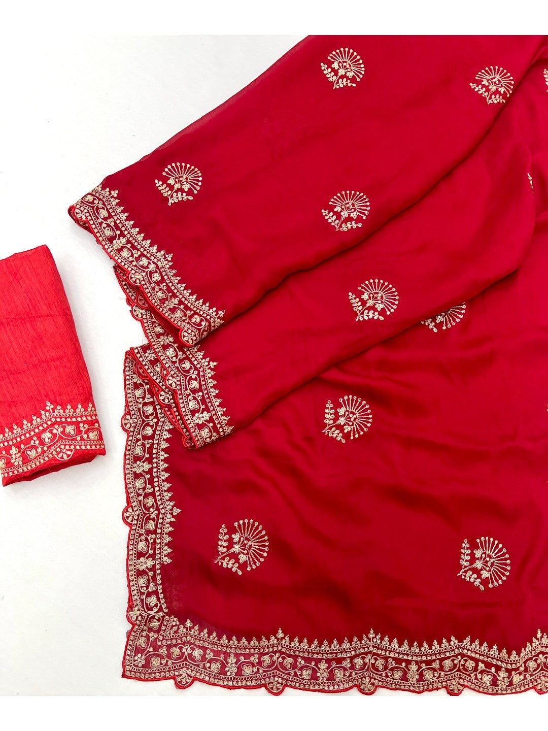 Glamorous Red Floral Motif Chiffon Saree Featuring Intricate Cording Embroidery - Image 2