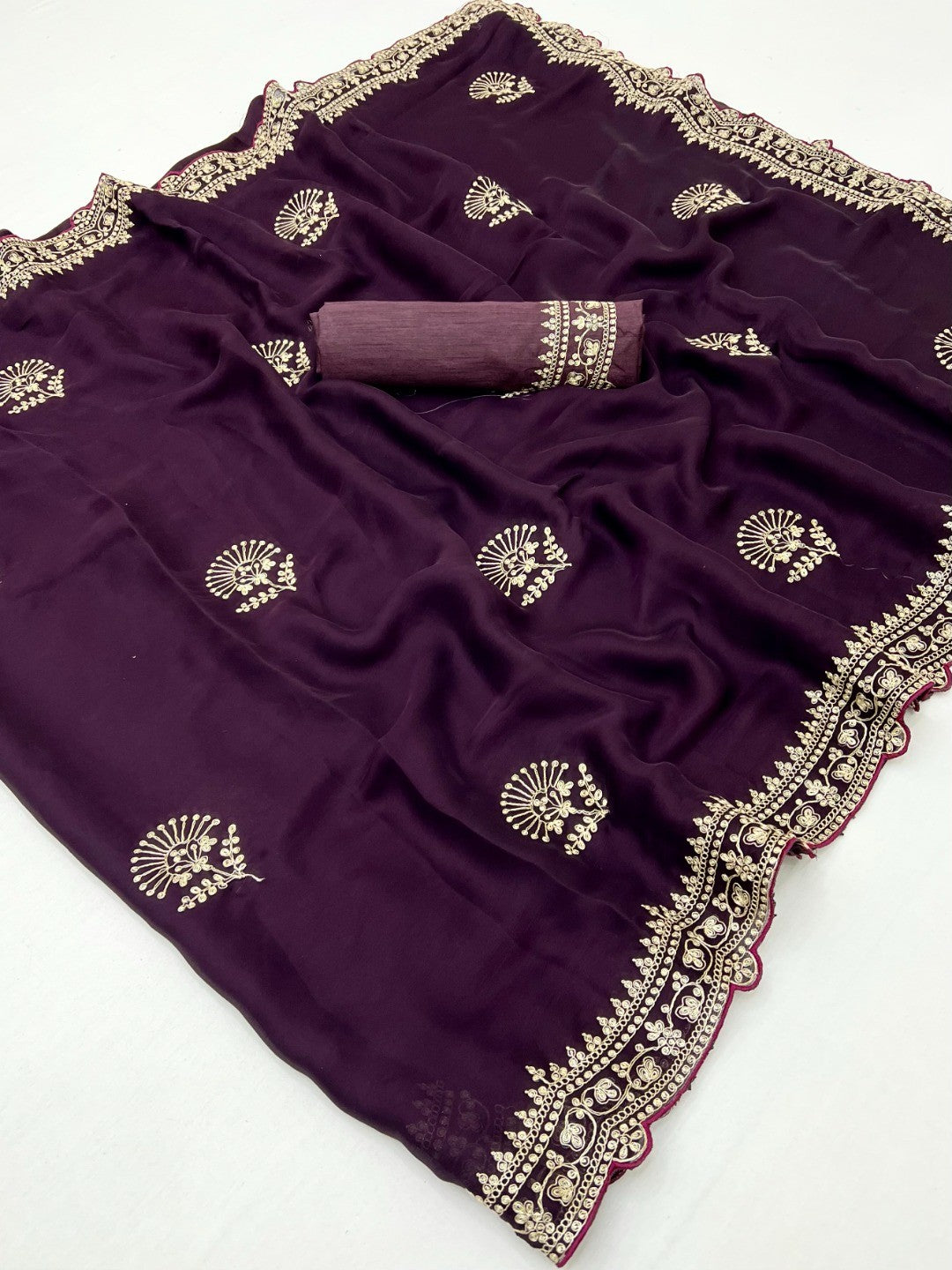 Glamorous Dark Wine Floral Motif Chiffon Saree Featuring Intricate Cording Embroidery - Image 3