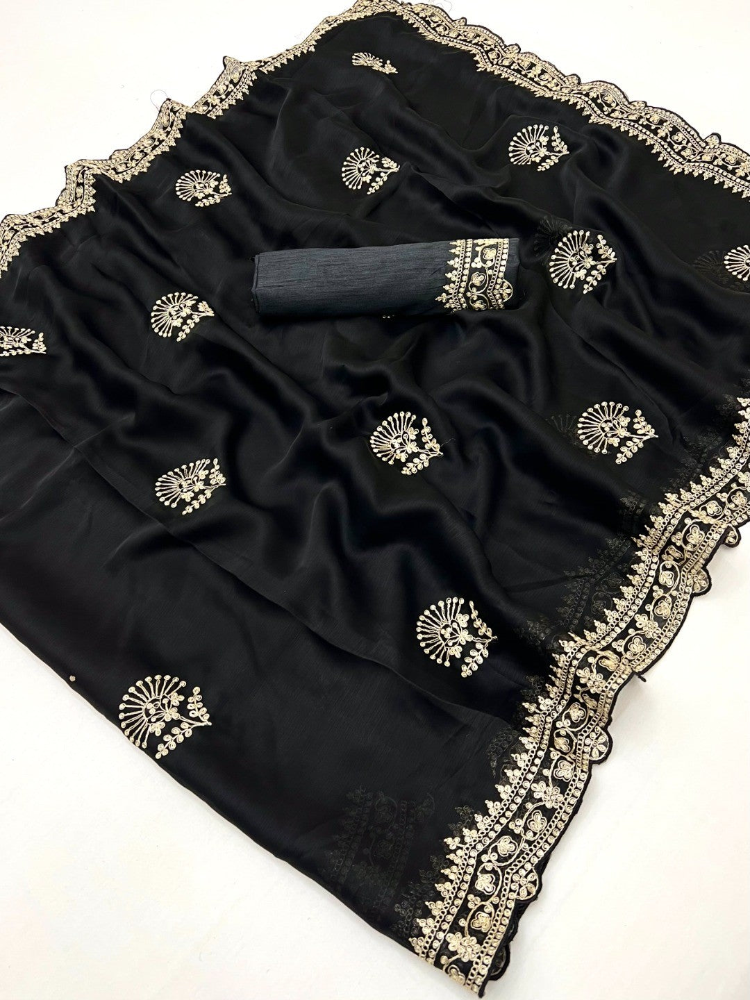 Glamorous Black Floral Motif Chiffon Saree Featuring Intricate Cording Embroidery - Image 2