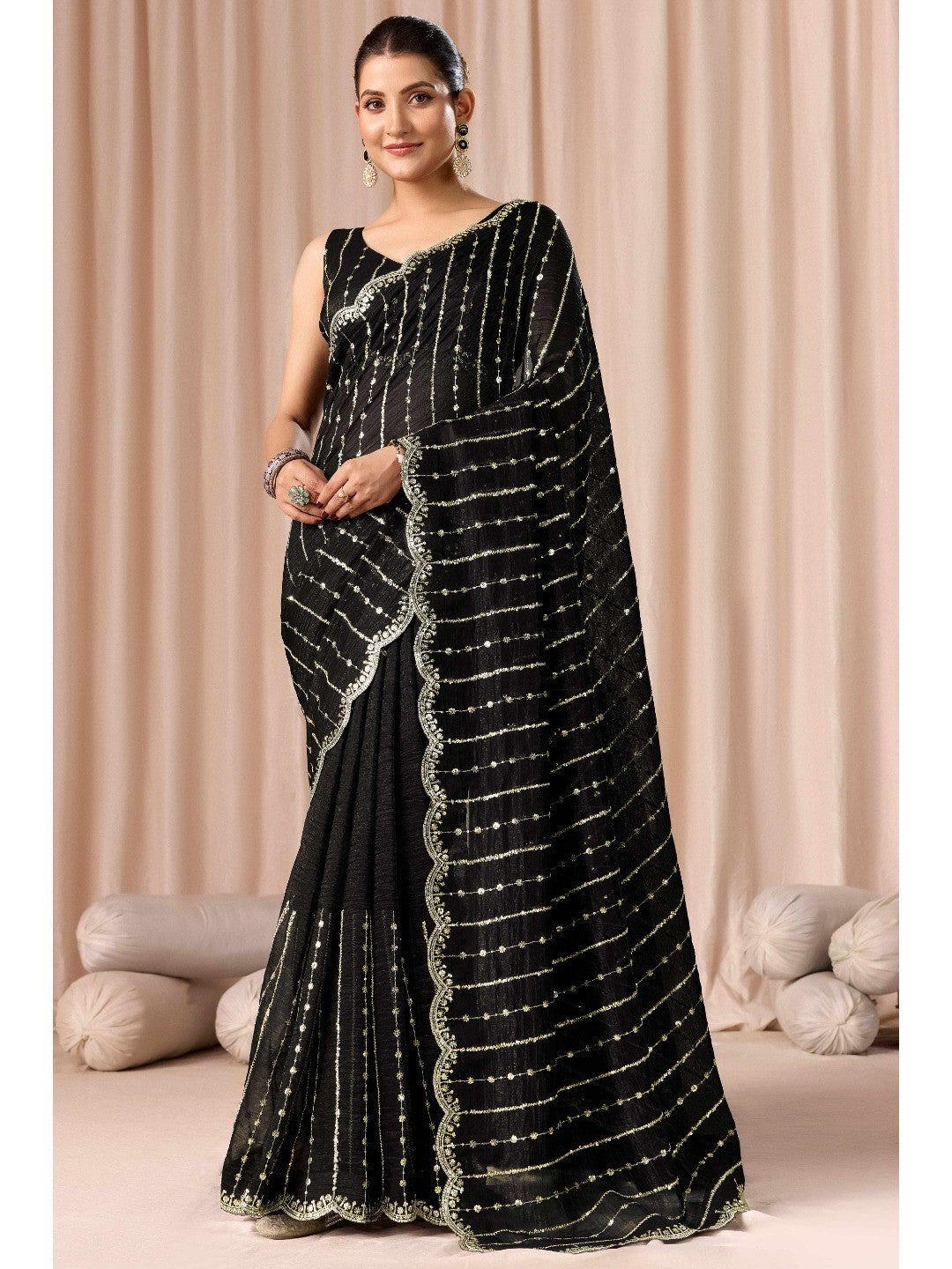 Black Crunchy Saree with Silver Embellishments - Image 6