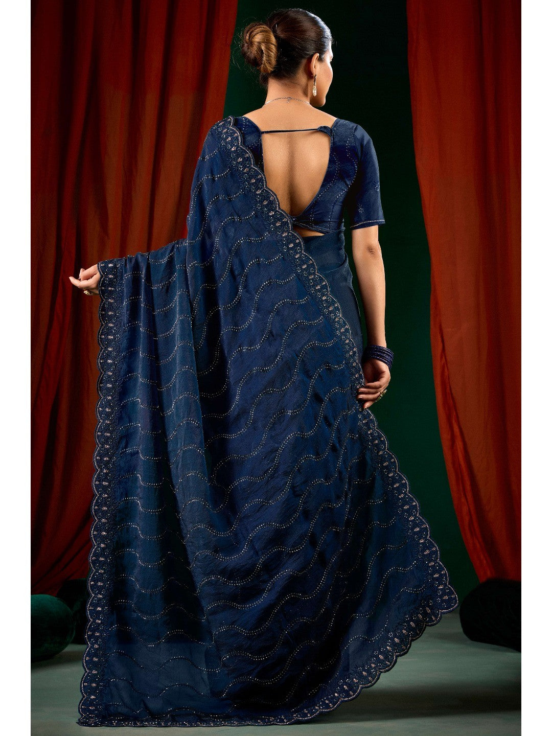 Graceful Navy Blue Georgette Silk Saree with Delicate Embroidery - Image 6