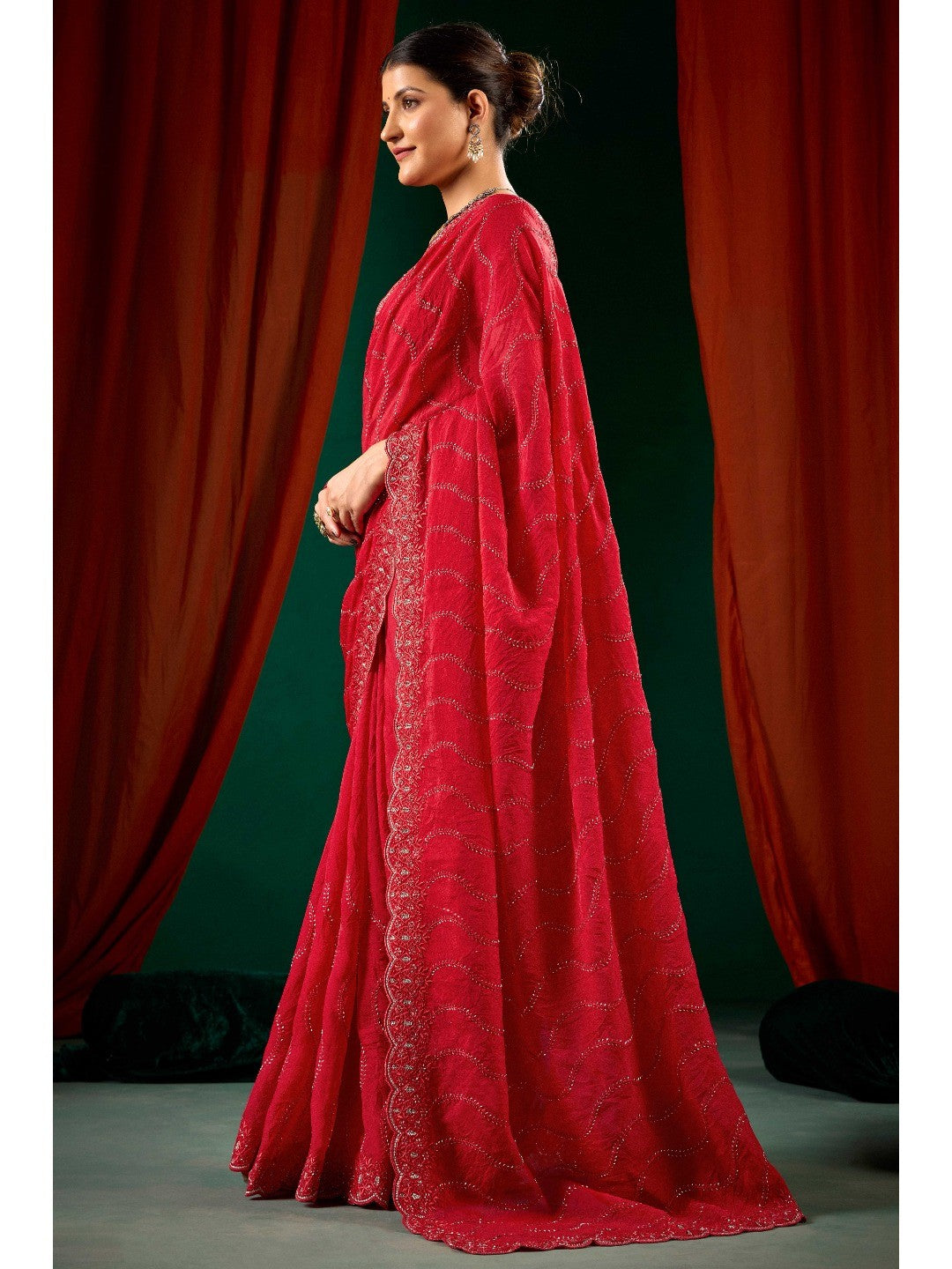 Graceful Red Georgette Silk Saree with Delicate Embroidery - Image 3