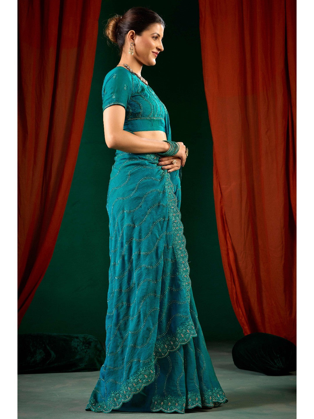 Graceful Teal Green Georgette Silk Saree with Delicate Embroidery - Image 6
