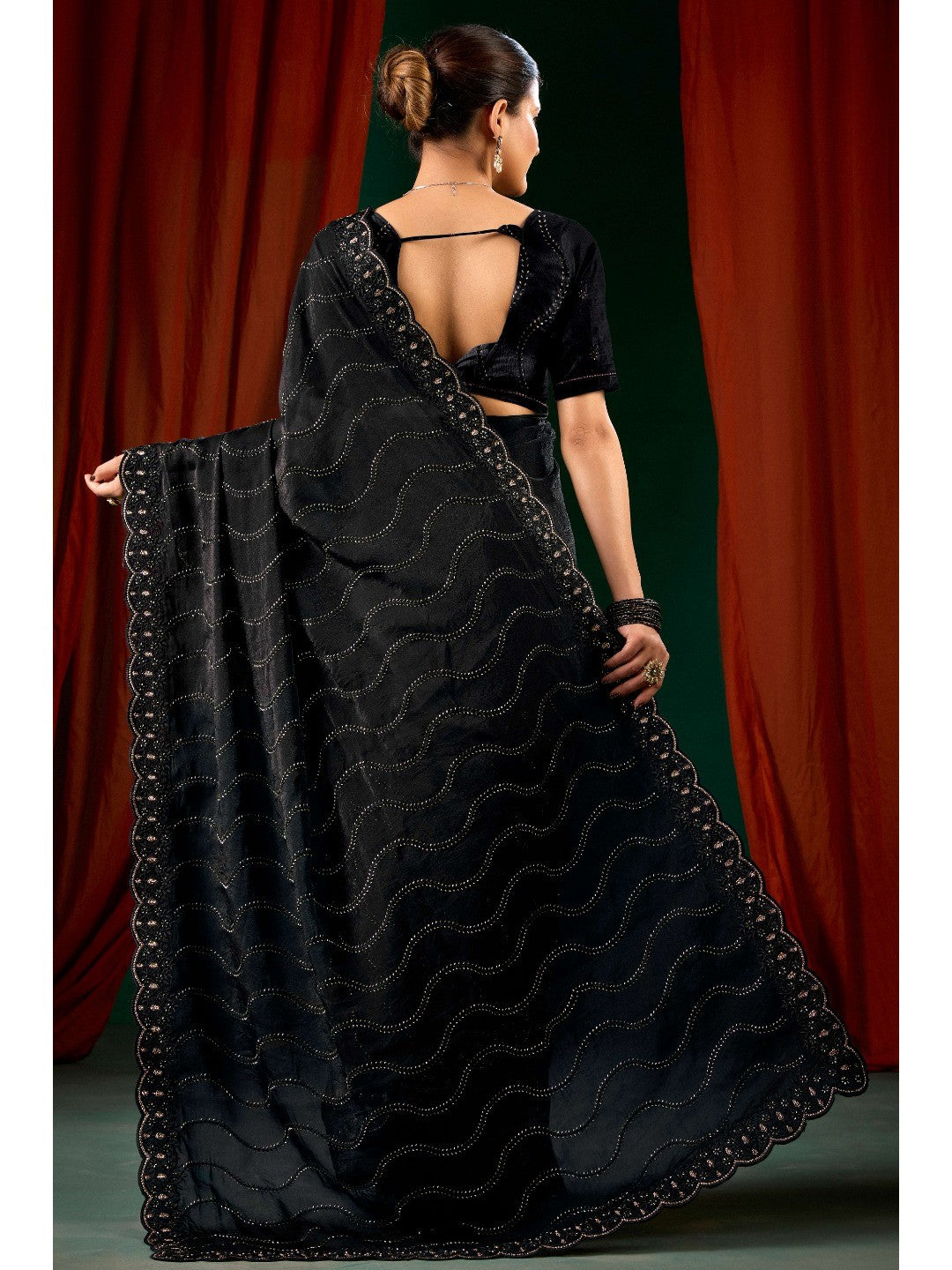 Graceful Black Georgette Silk Saree with Delicate Embroidery - Image 4