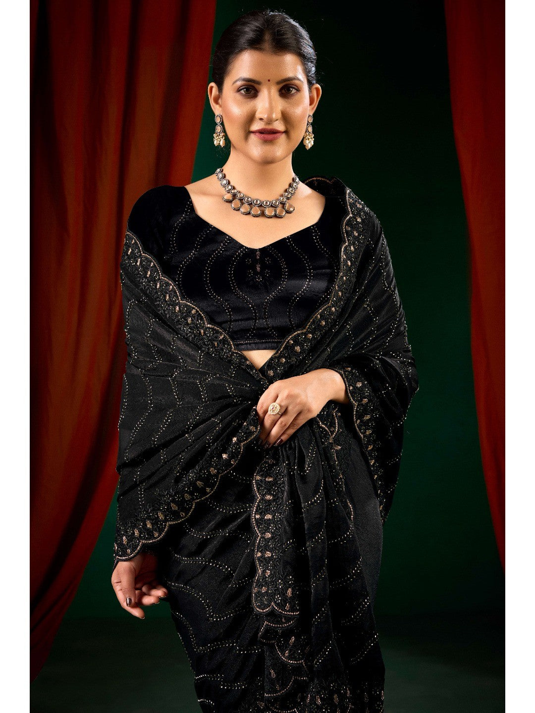 Graceful Black Georgette Silk Saree with Delicate Embroidery - Image 3
