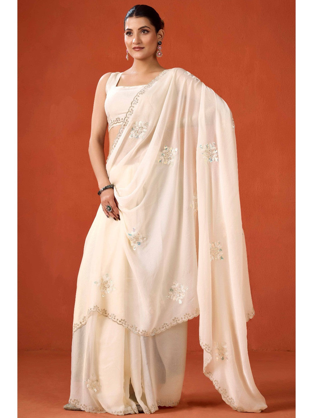 Graceful Offwhite Georgette Silk Saree Adorned with Floral Embellishments - Image 4