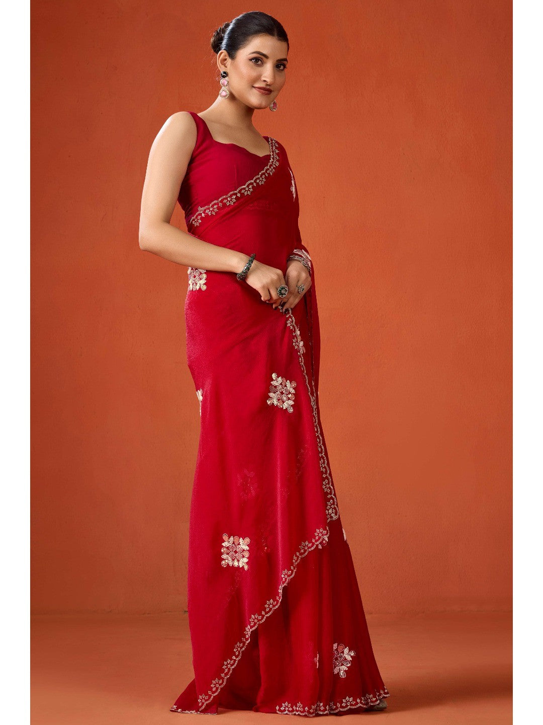 Graceful Red Georgette Silk Saree Adorned with Floral Embellishments - Image 6
