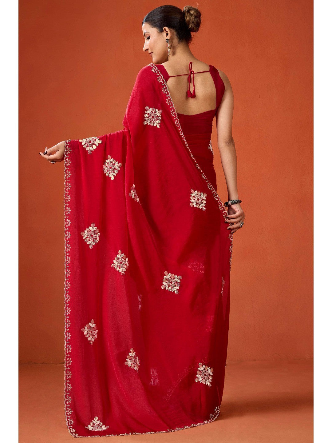 Graceful Red Georgette Silk Saree Adorned with Floral Embellishments - Image 5