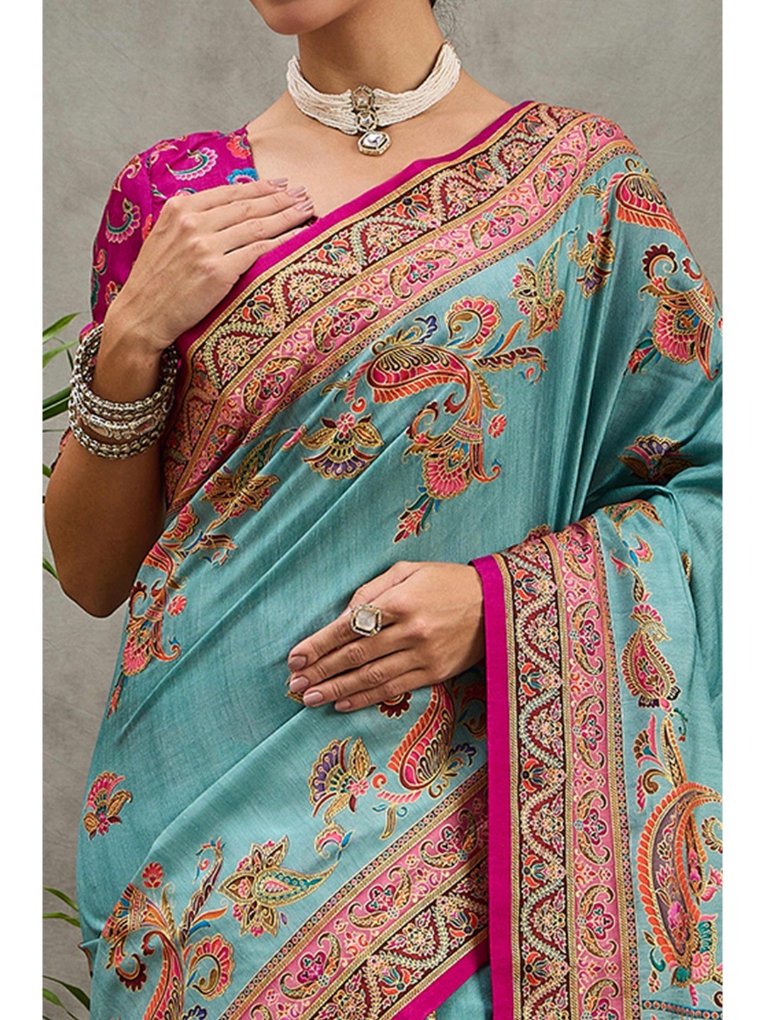 Refreshing Blue Floral & Paisley Position Printed Pure Viscose Dola Saree With Timeless Charm - Image 7