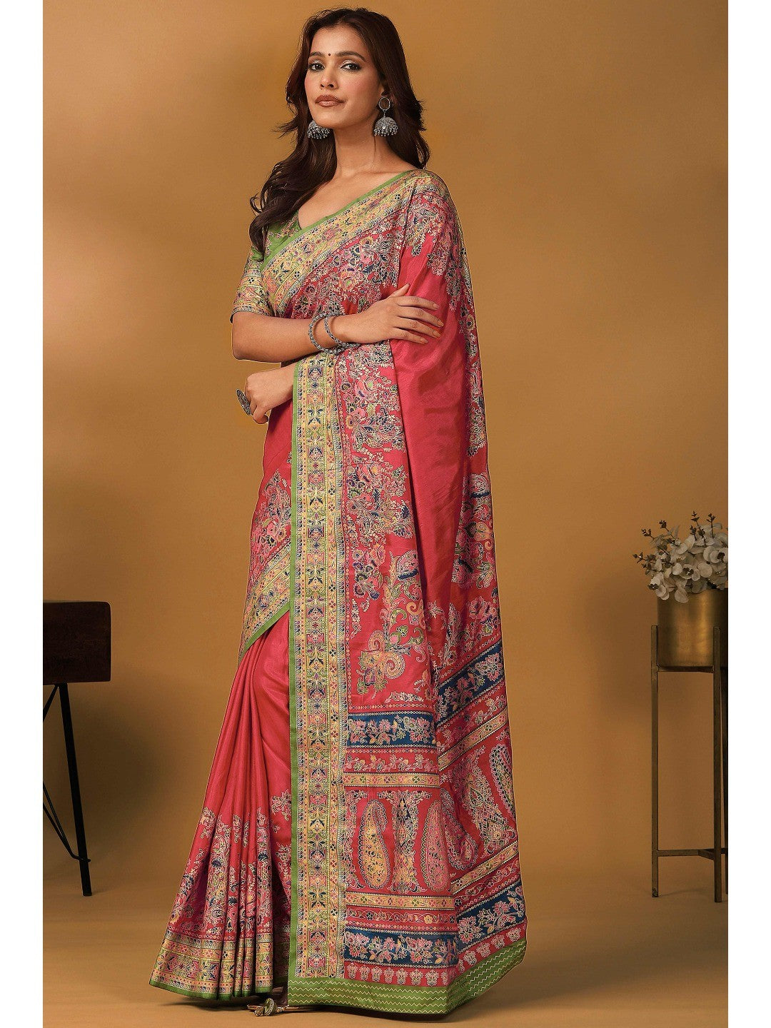 Elegant Pink Pure Viscose Dola Saree Adorned With Floral & Paisley Position Prints - Image 4