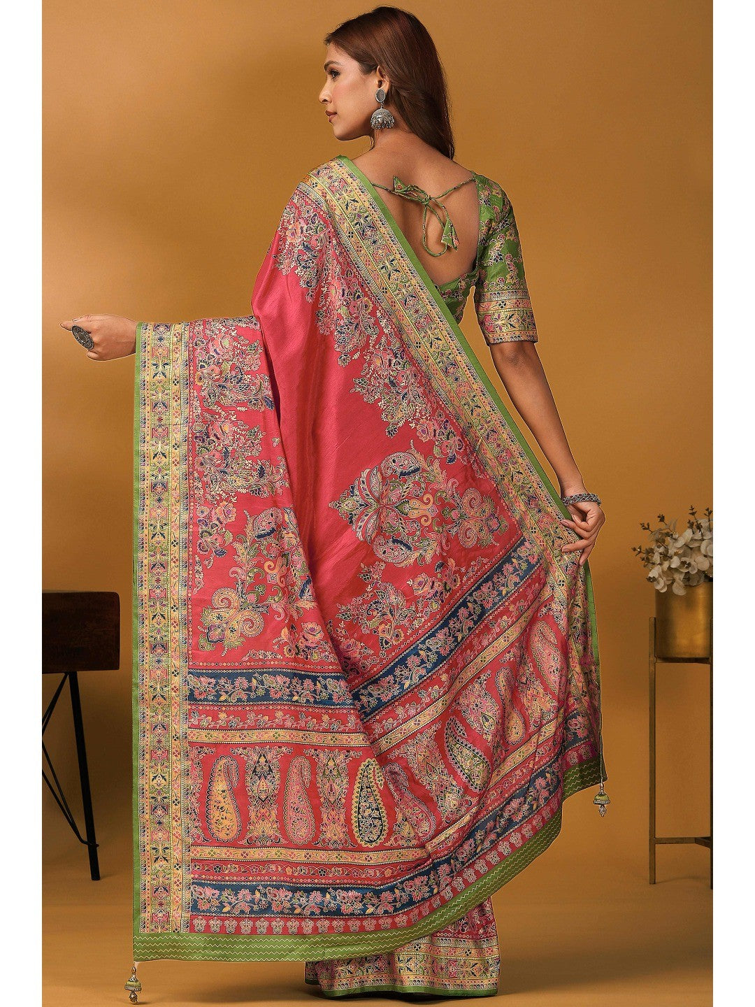 Elegant Pink Pure Viscose Dola Saree Adorned With Floral & Paisley Position Prints - Image 3