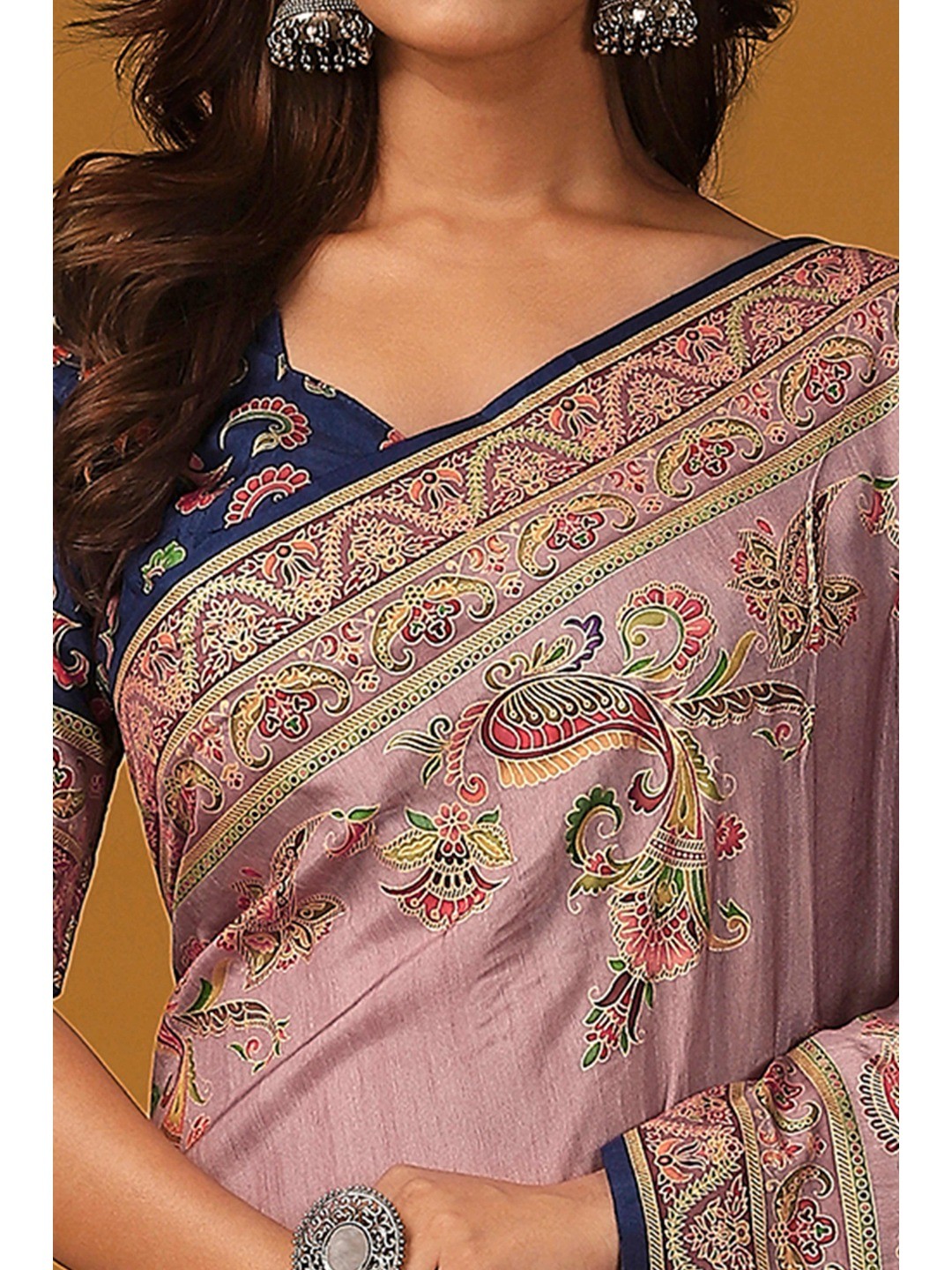 Refreshing Pink Floral & Paisley Position Printed Pure Viscose Dola Saree With Timeless Charm - Image 4