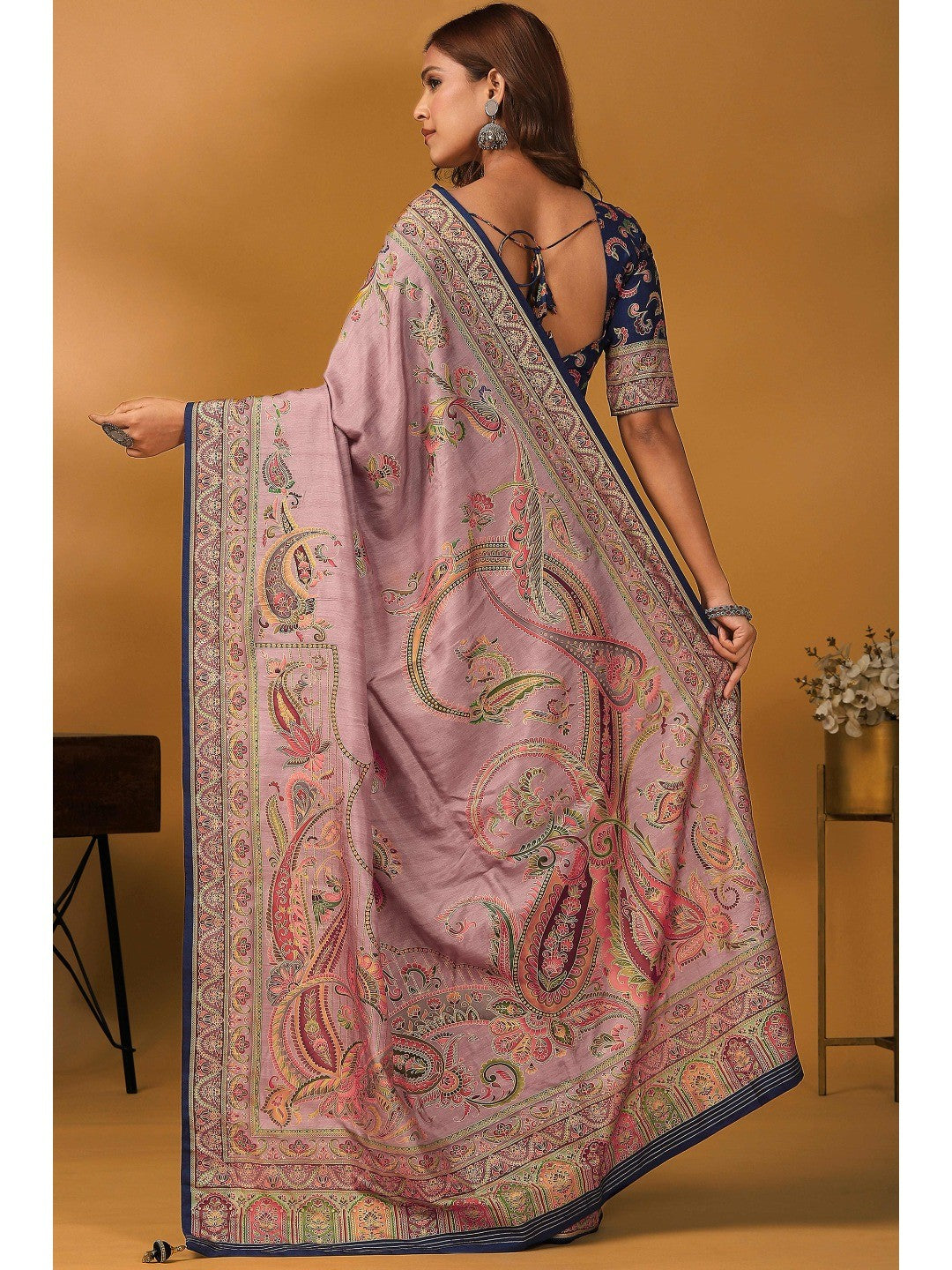 Refreshing Pink Floral & Paisley Position Printed Pure Viscose Dola Saree With Timeless Charm - Image 7