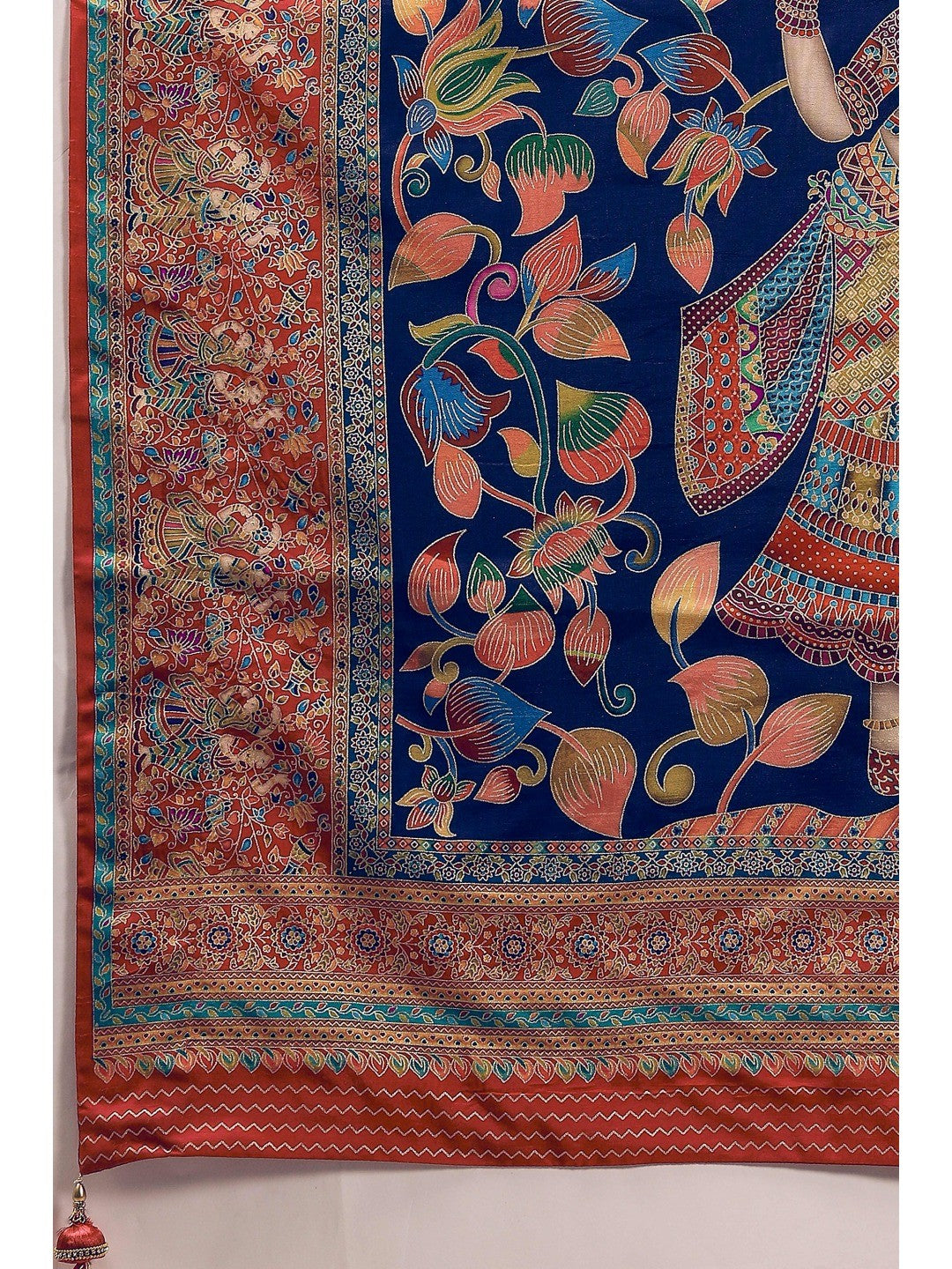 Graceful Navy Blue Kalamkari Art Visocse Saree With AllOver Floral Motifs & Grand Storytelling Pallu - Image 5