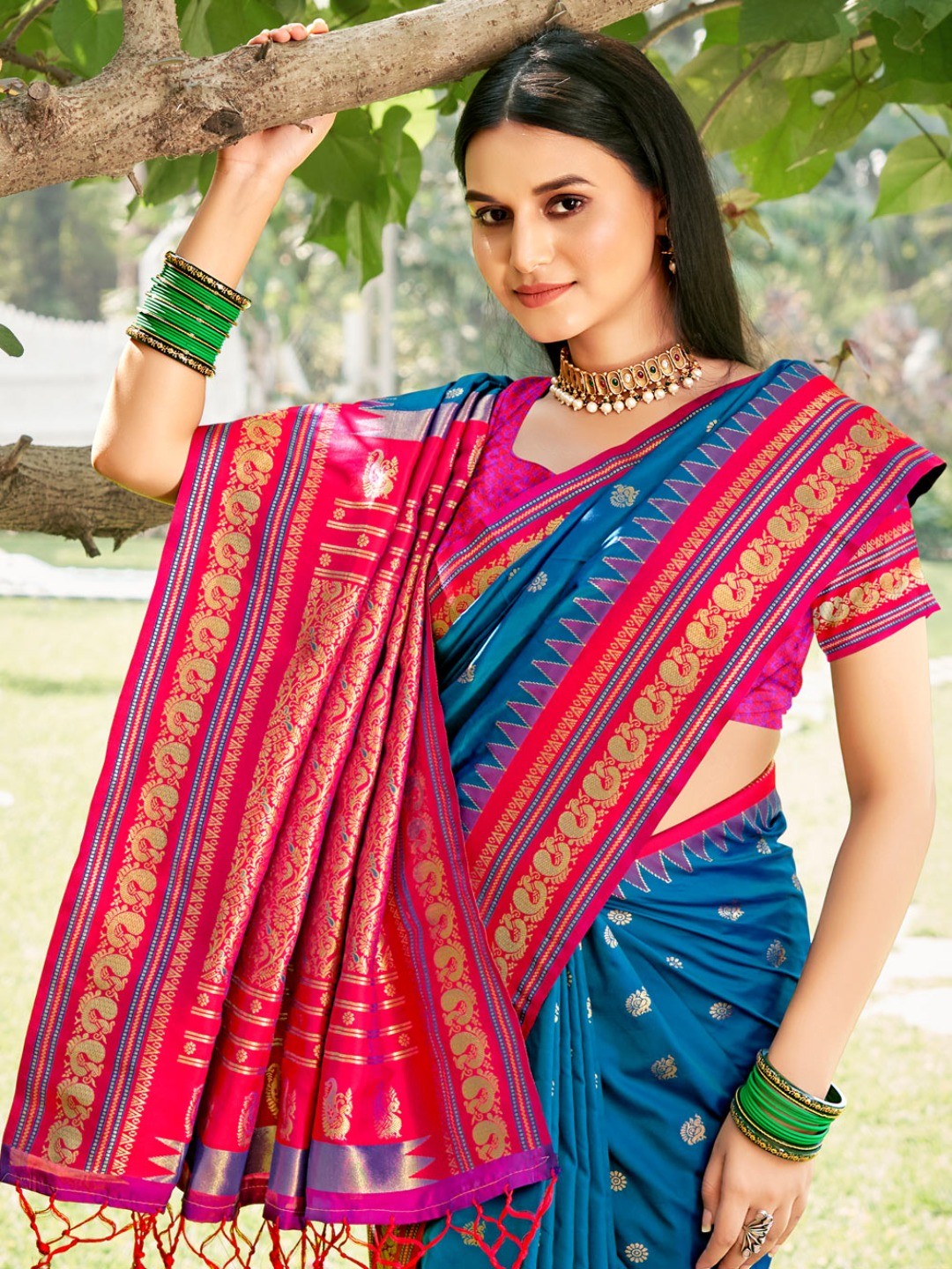 Elegant Blue Ethnic Motifs Zari Silk Blend Saree for Festive Occasions - Image 2