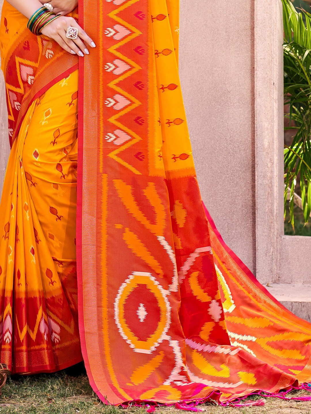 Yellow Silk Blend Saree Featuring Classic Ikkat Print and Intricate Woven Design Finish - Image 3