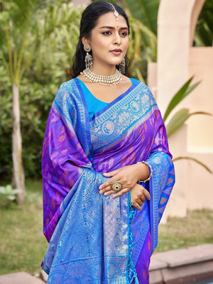 Elegant Purple Ikkat Print Woven Silk Blend Saree with Blue Border - Image 2