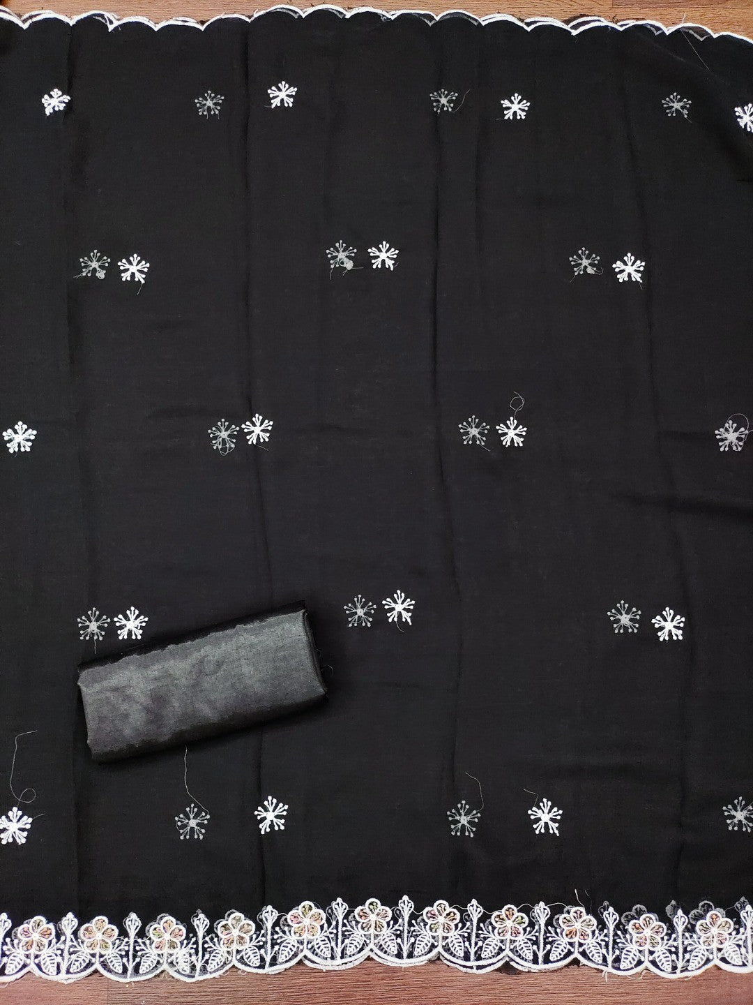Classic Black Floral Thread Embroidery Georgette Dress Material For Timeless Ethnic Wear - Image 5